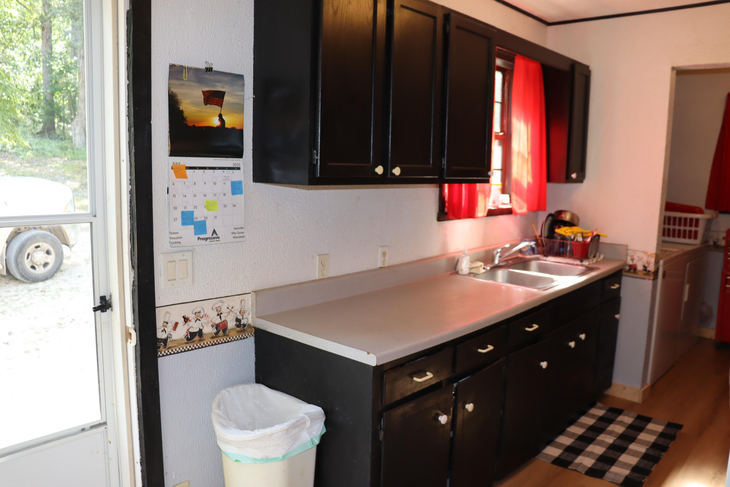 10344 Dogwood Road Property Photo 6