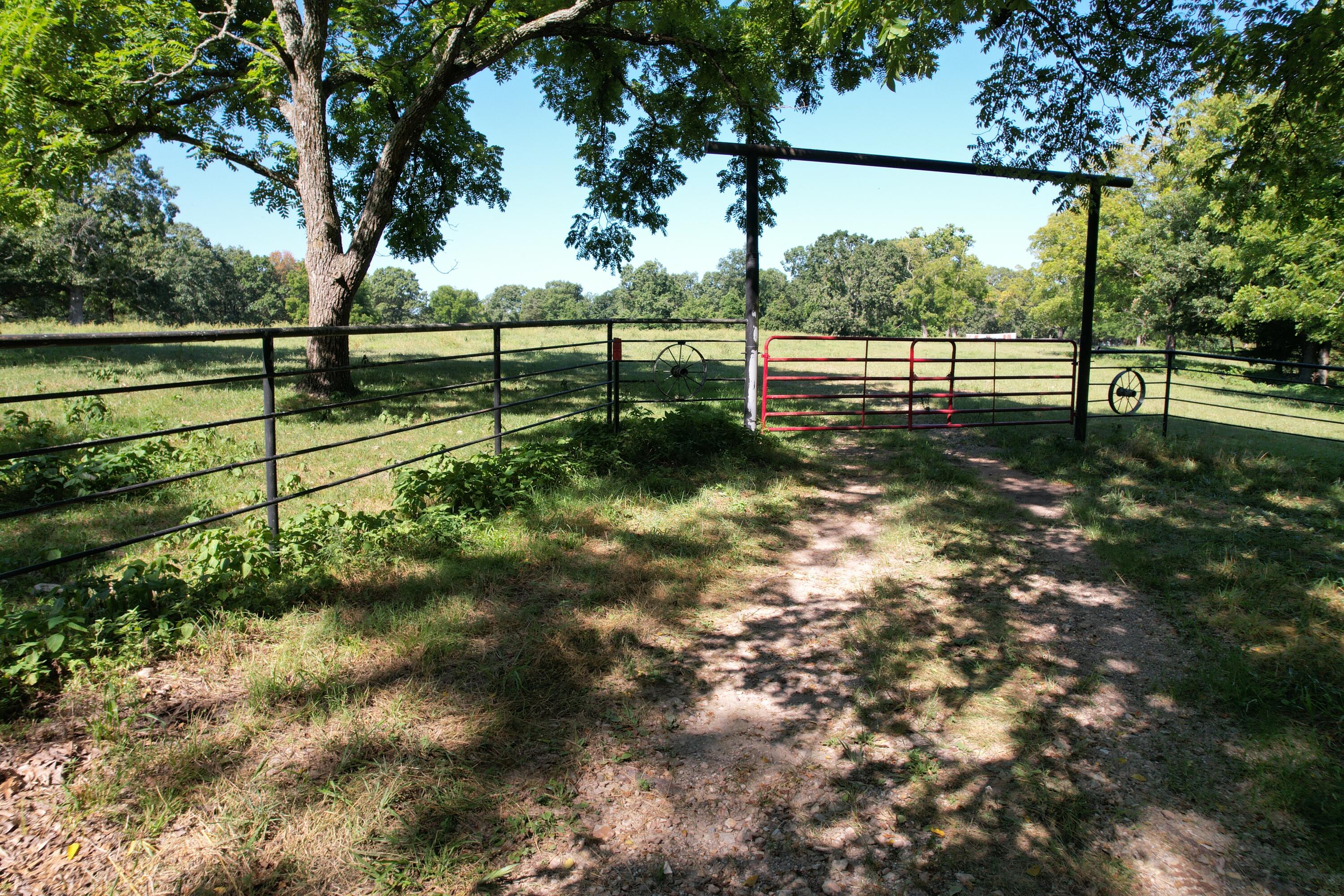 Tract 1 0000 Farm Road 1085 Property Photo 33