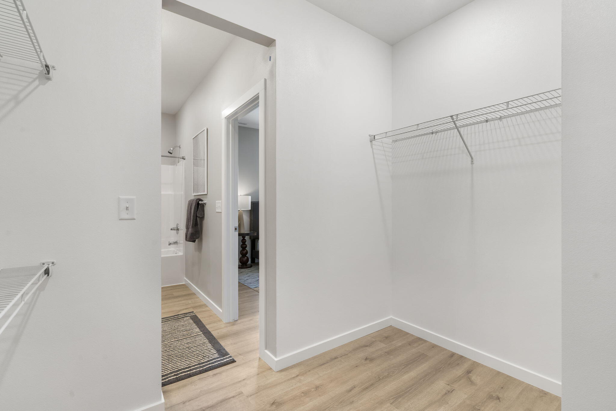 635 East Vivian Street Property Photo 23