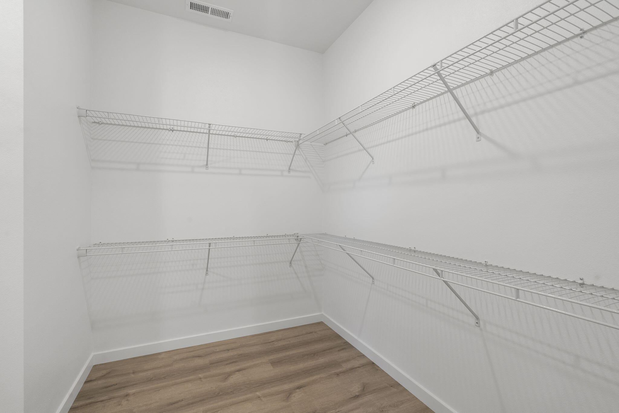 635 East Vivian Street Property Photo 24