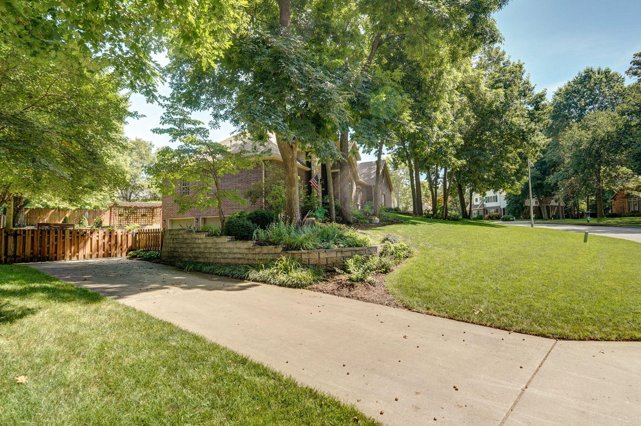 4363 East Misty Woods Street Property Photo 3