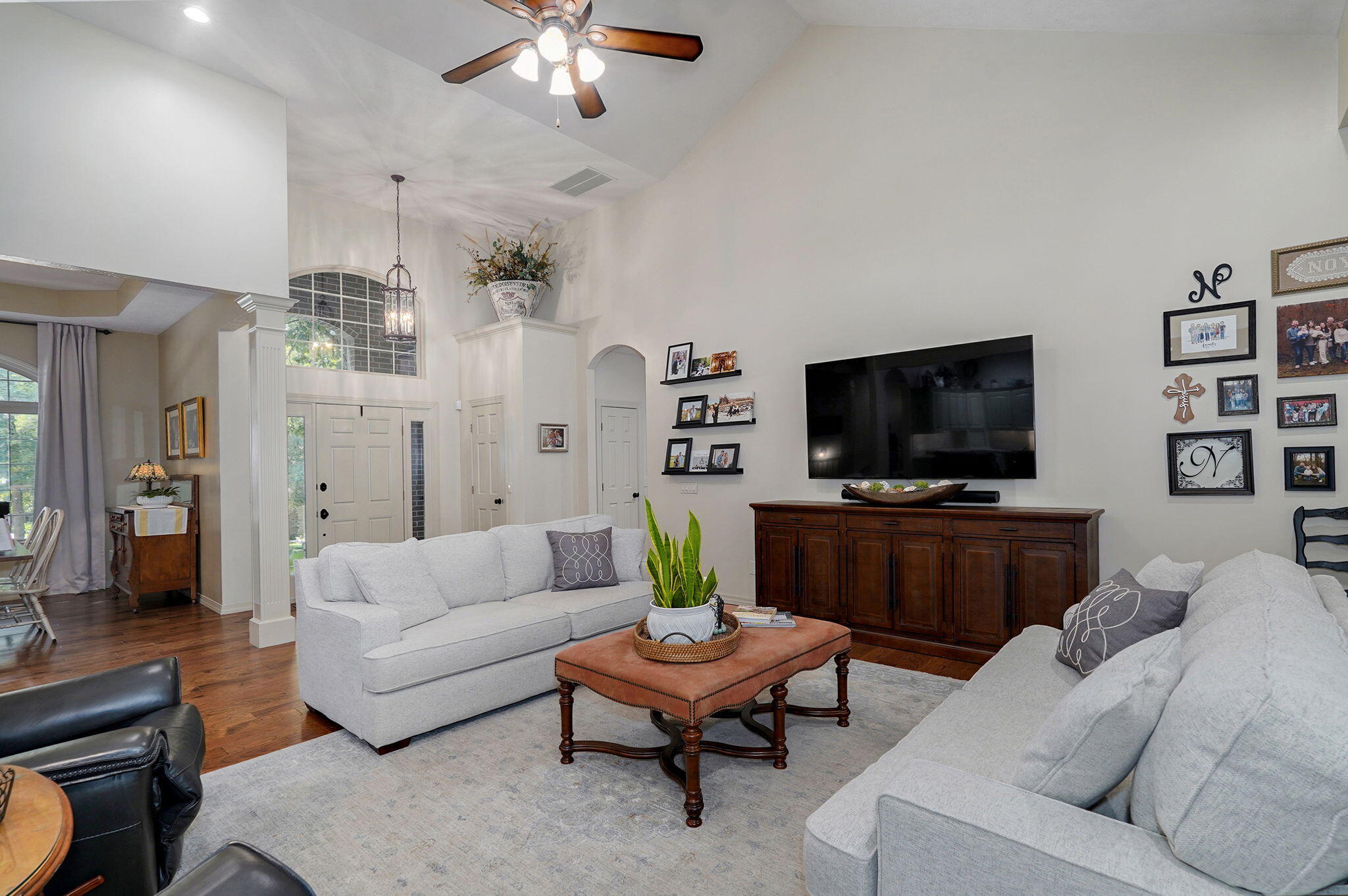 4363 East Misty Woods Street Property Photo 9