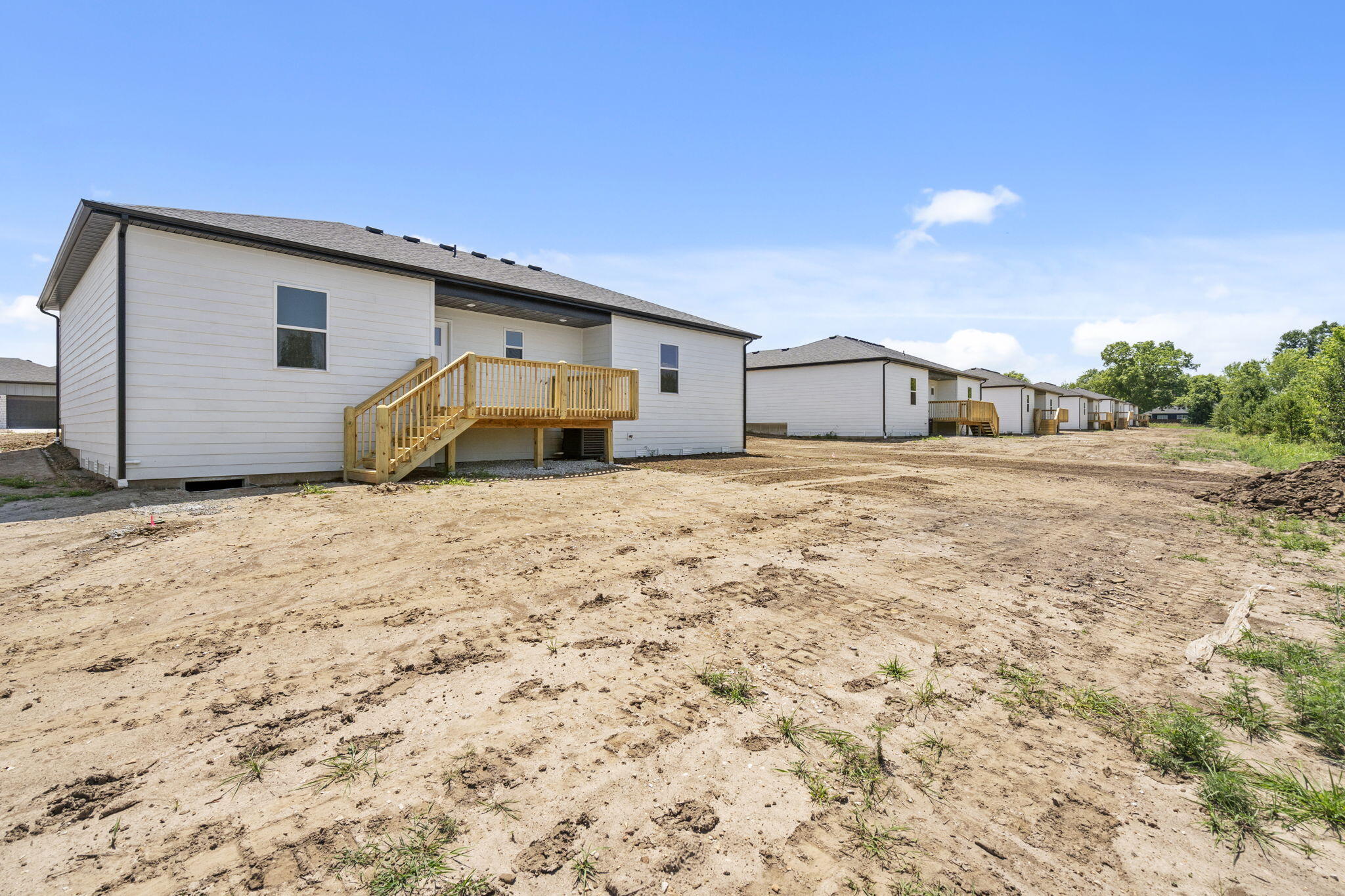 665 East Vivian Street Property Photo 35
