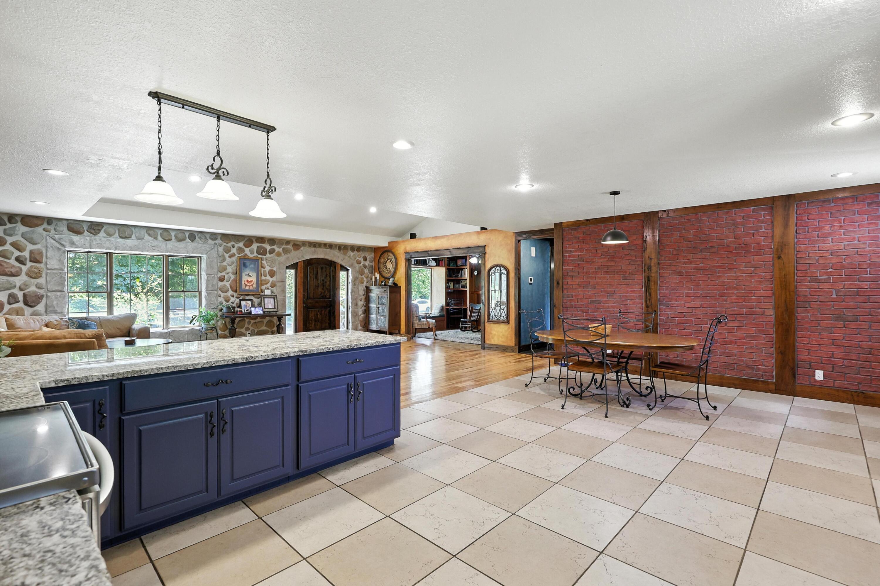 21078 Colt Lane Property Photo 14