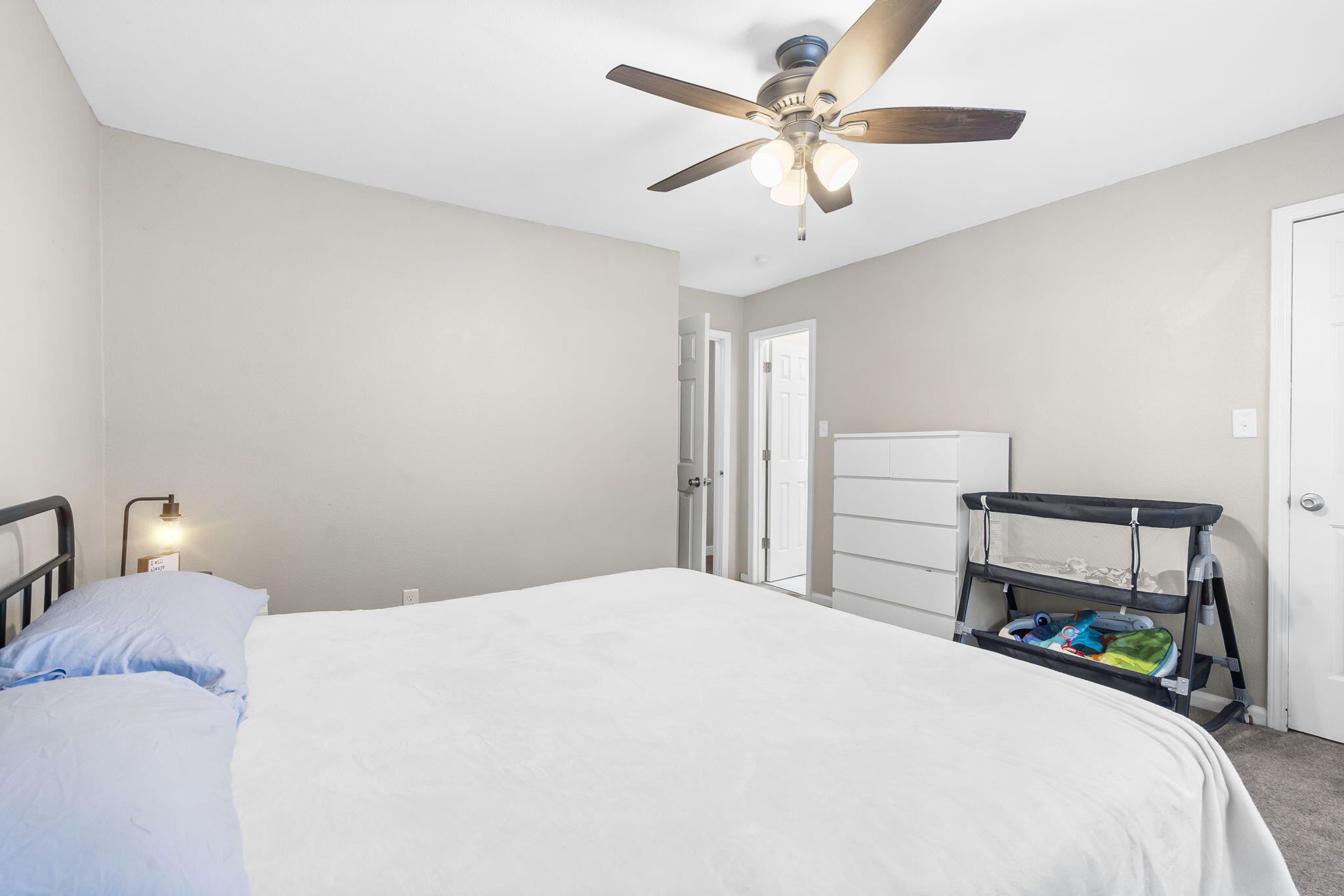 3427 South Newton Avenue Property Photo 10