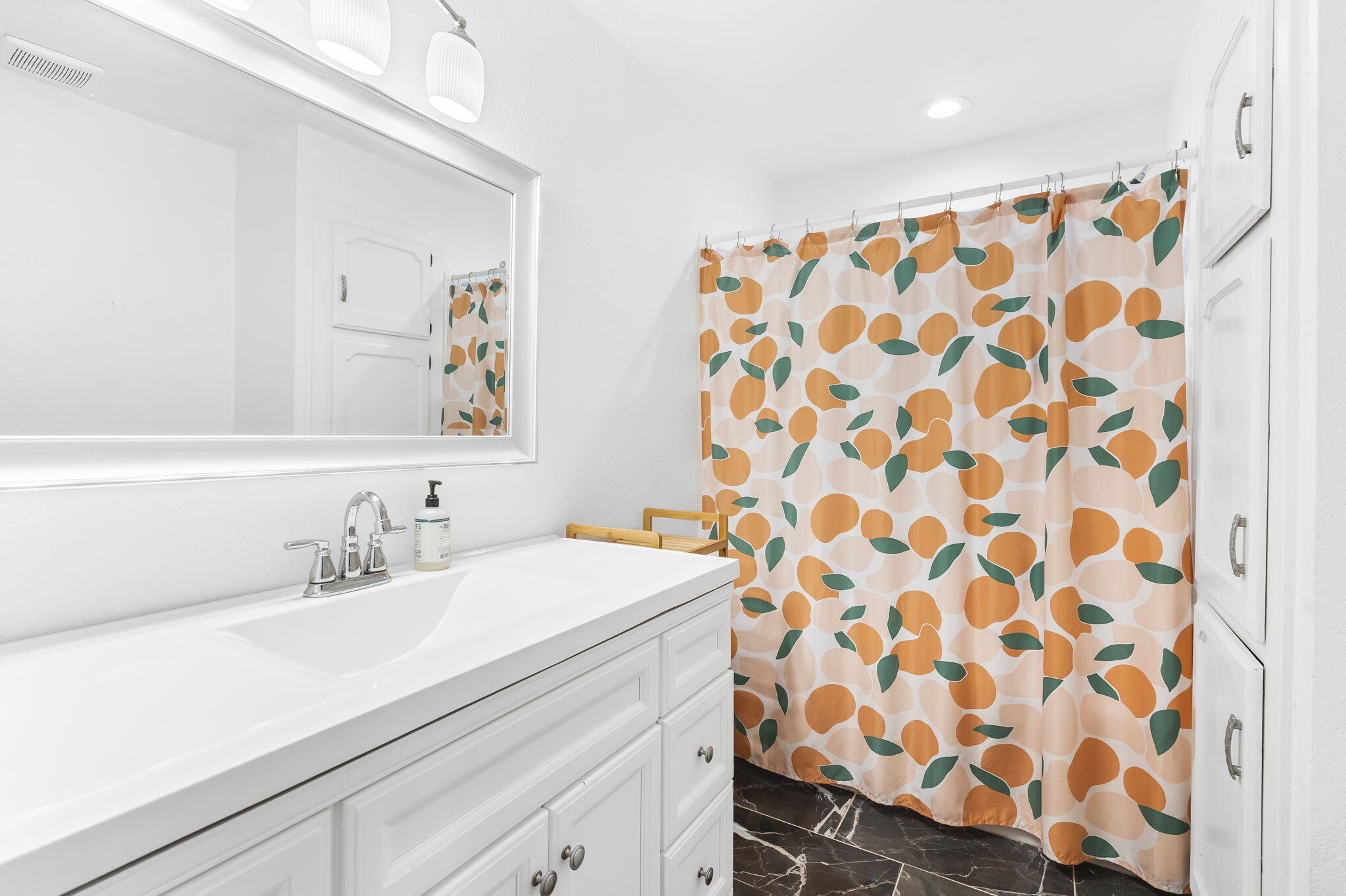 3427 South Newton Avenue Property Photo 14