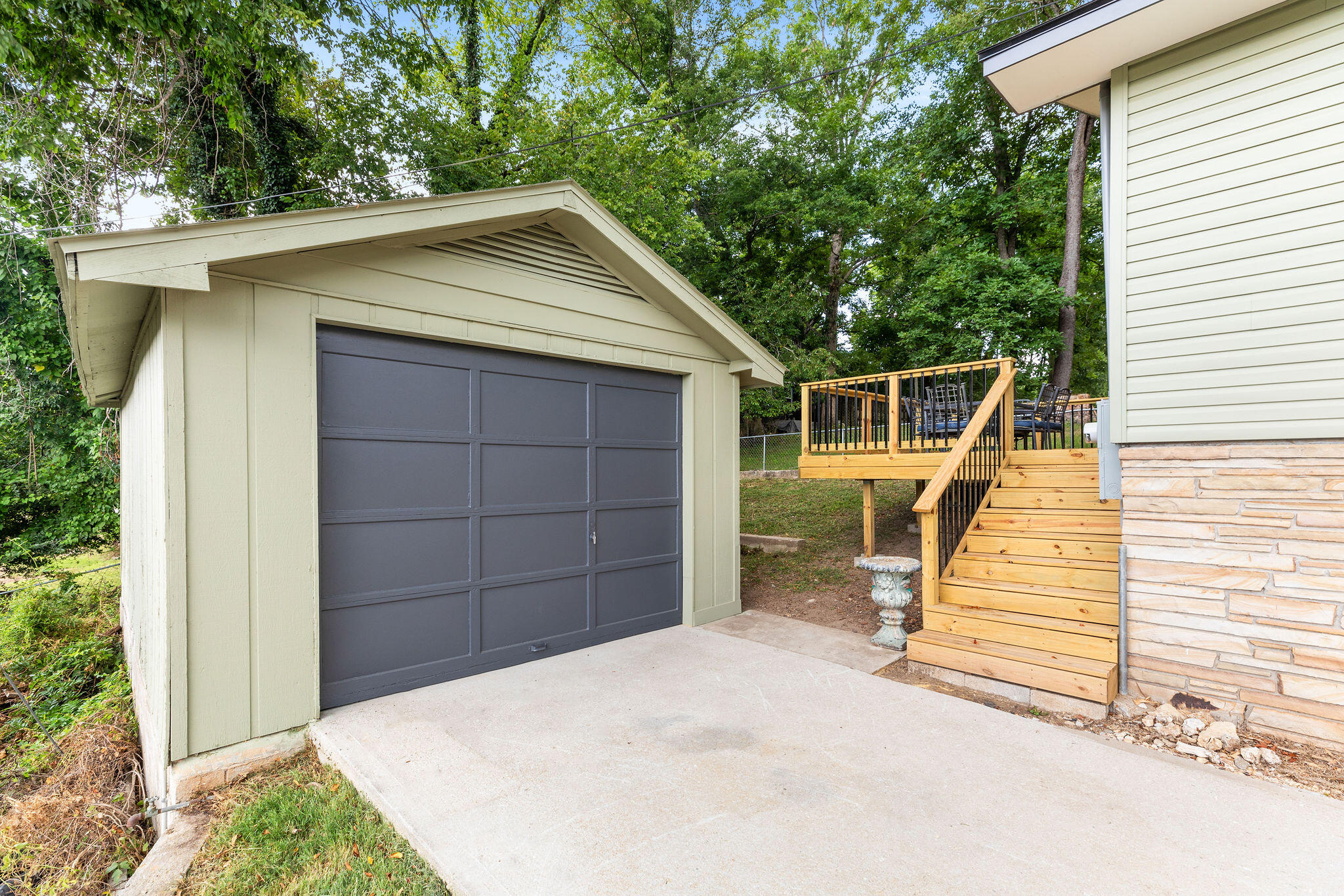 131 Mineral Court Property Photo 5