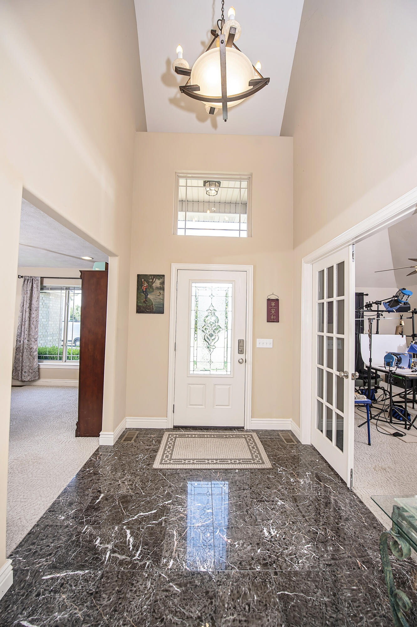 1529 West Maplewood Street Property Photo 6