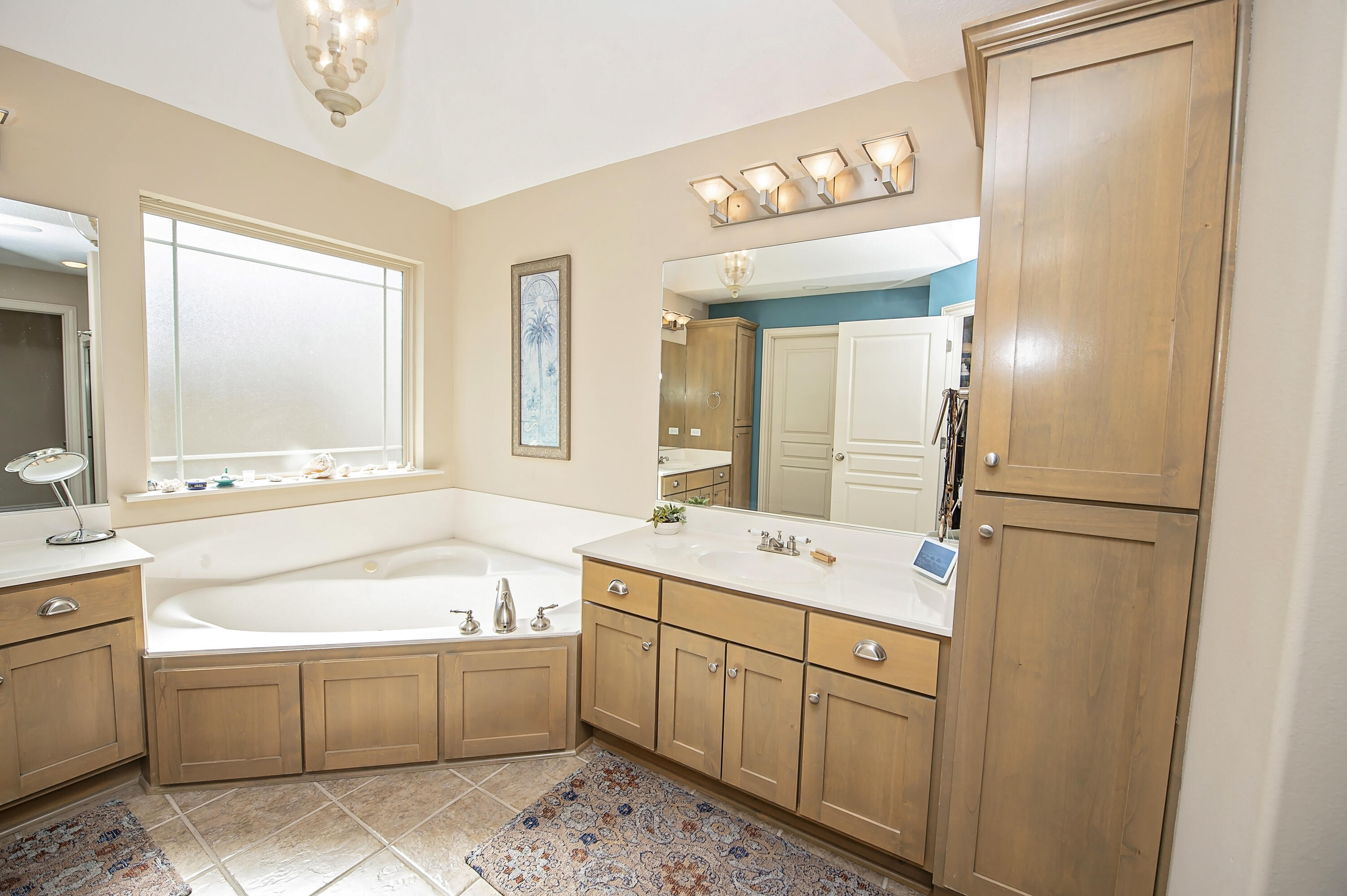 1529 West Maplewood Street Property Photo 47