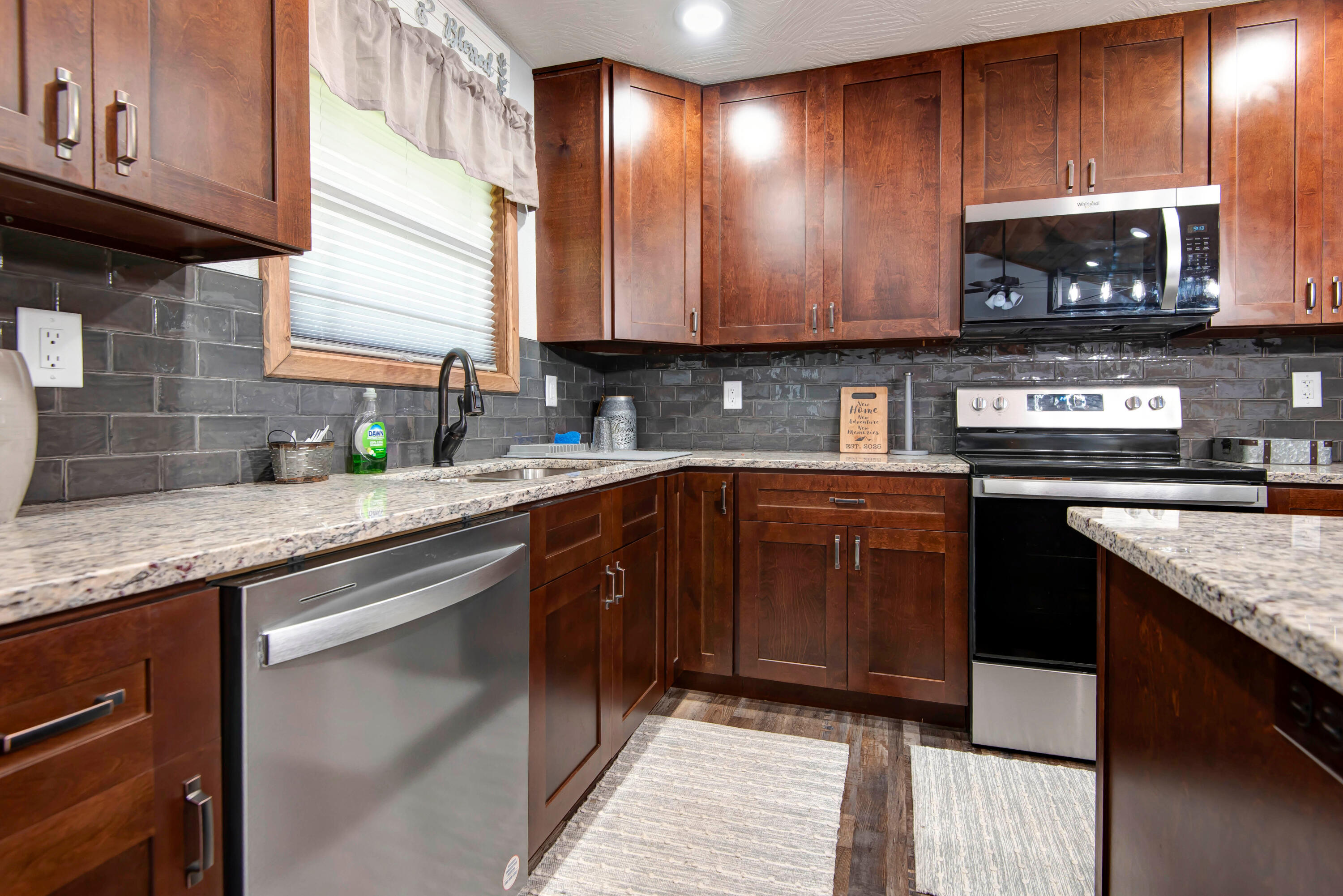 183 Sunshine Avenue Property Photo 12