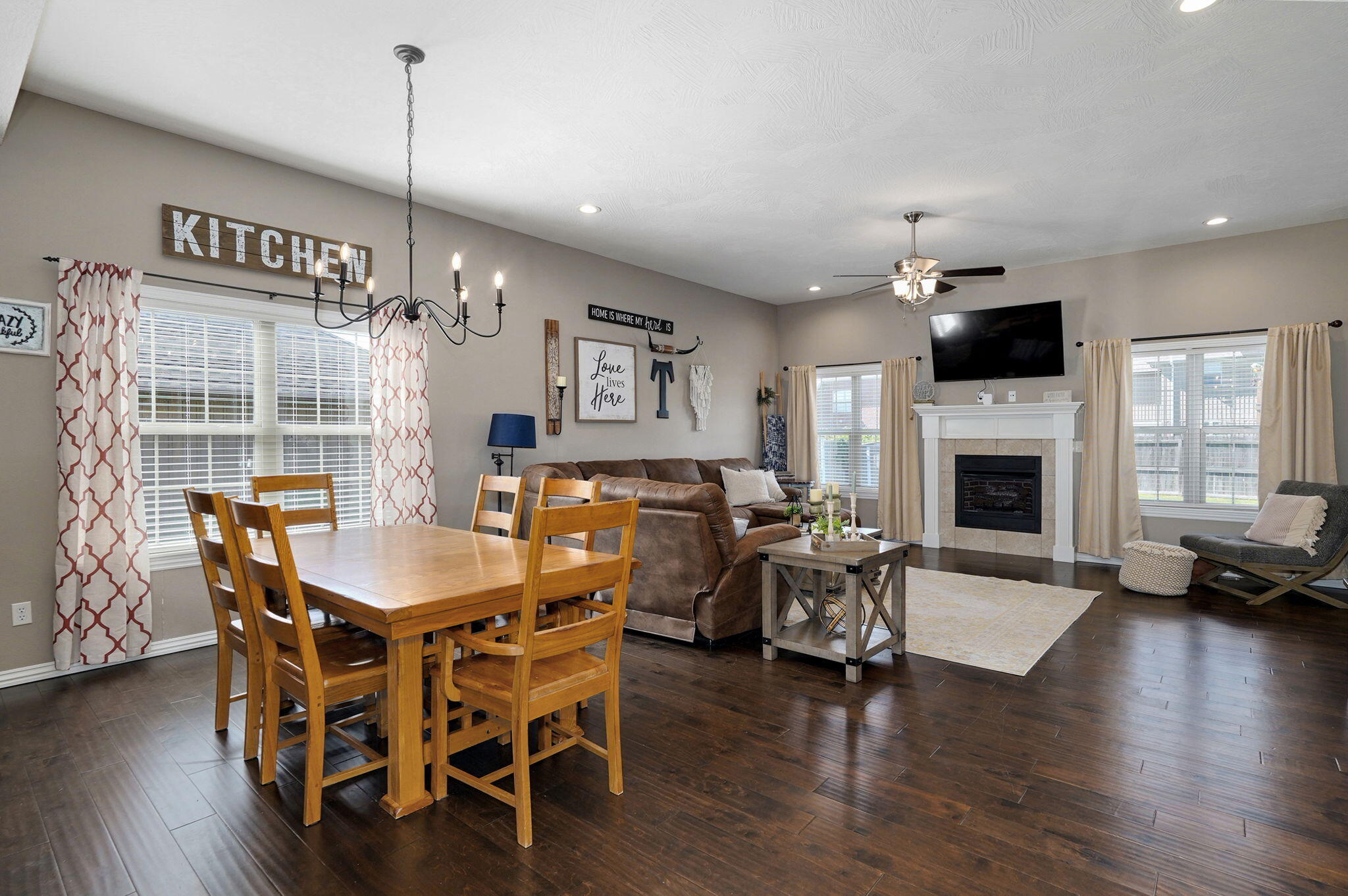 813 East Romeo Court Property Photo 11