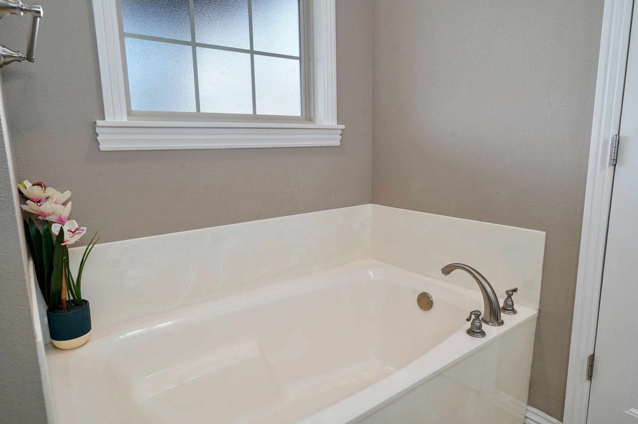 813 East Romeo Court Property Photo 22