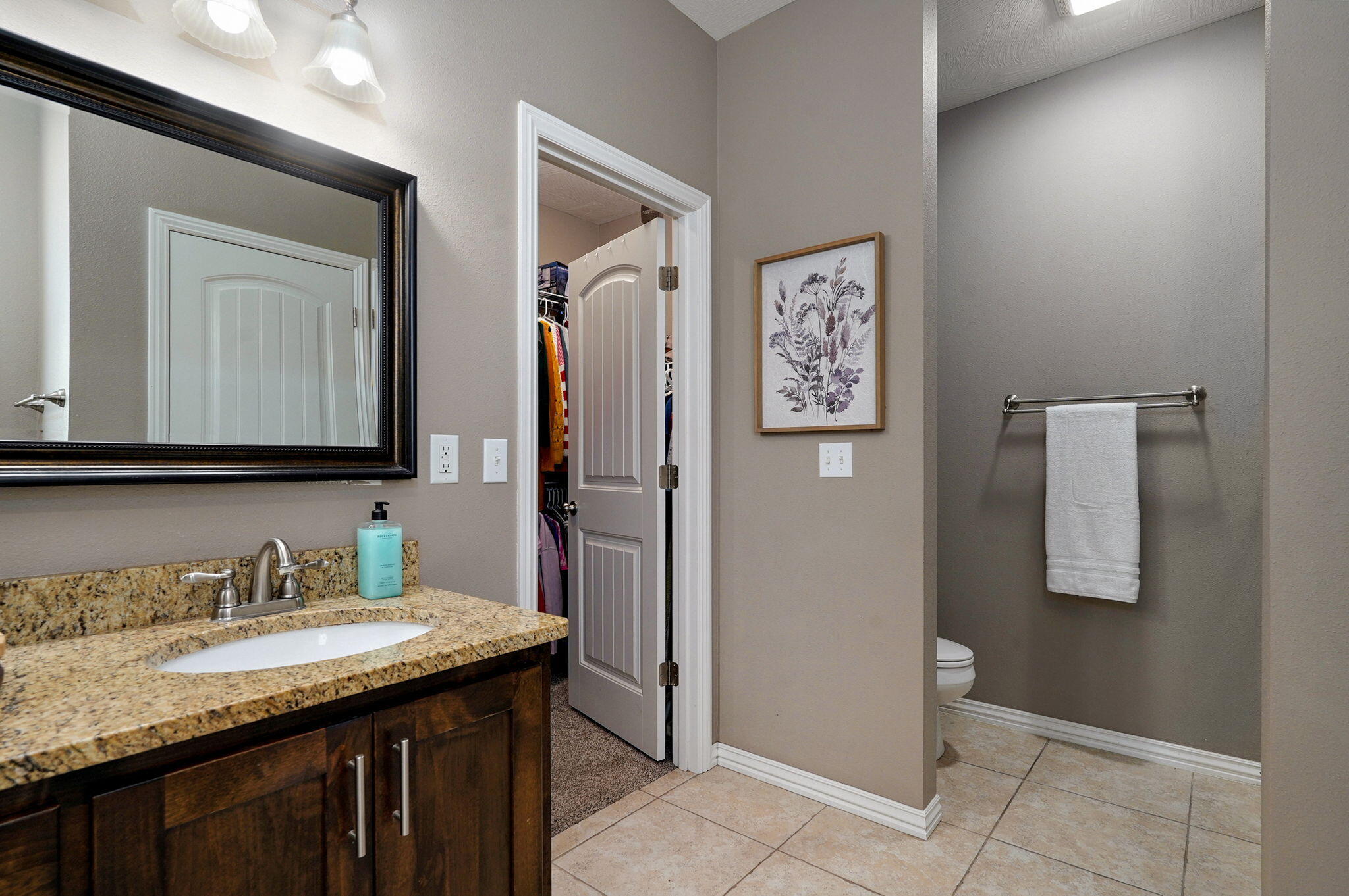 813 East Romeo Court Property Photo 23