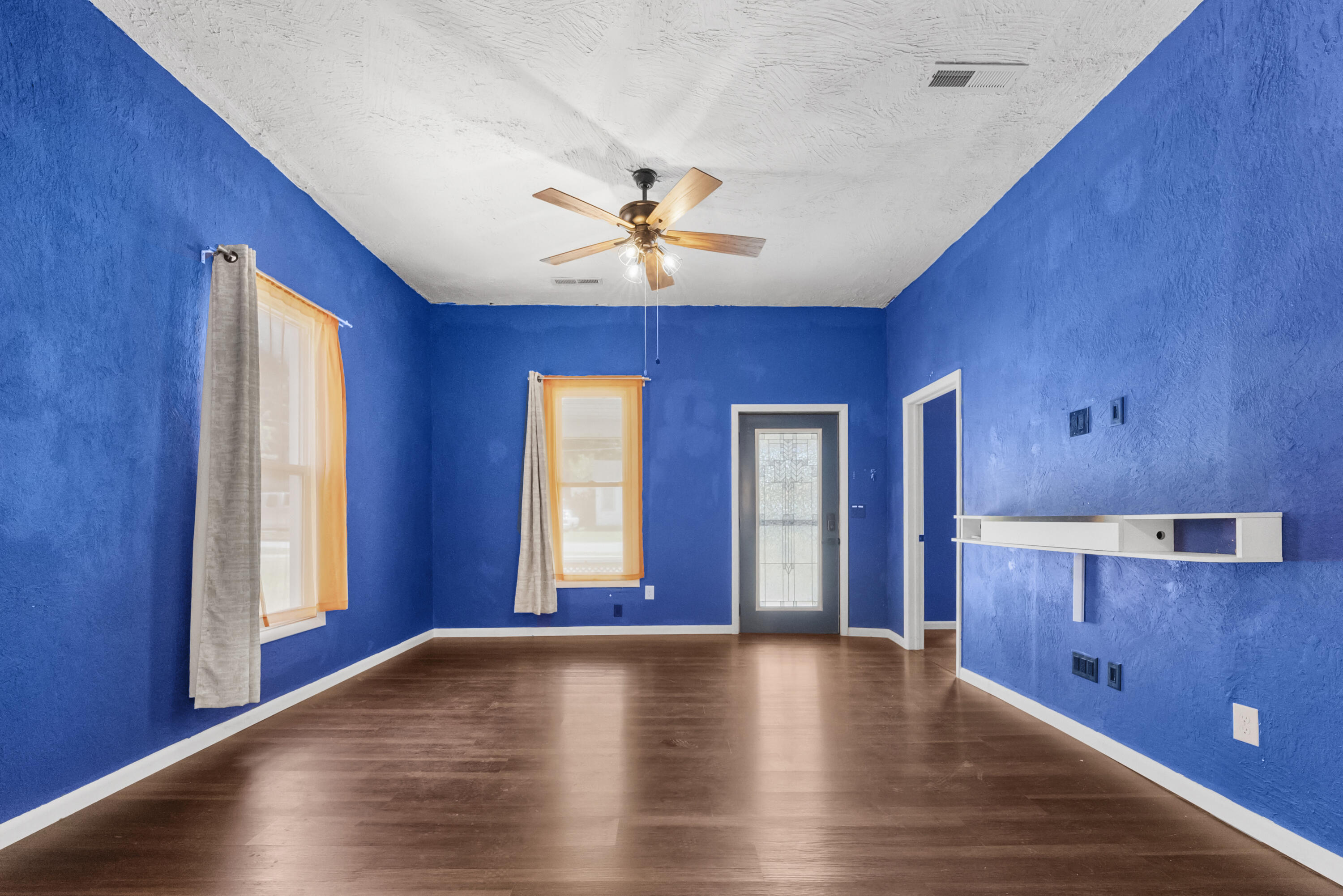 407 East Turner Street Property Photo 4