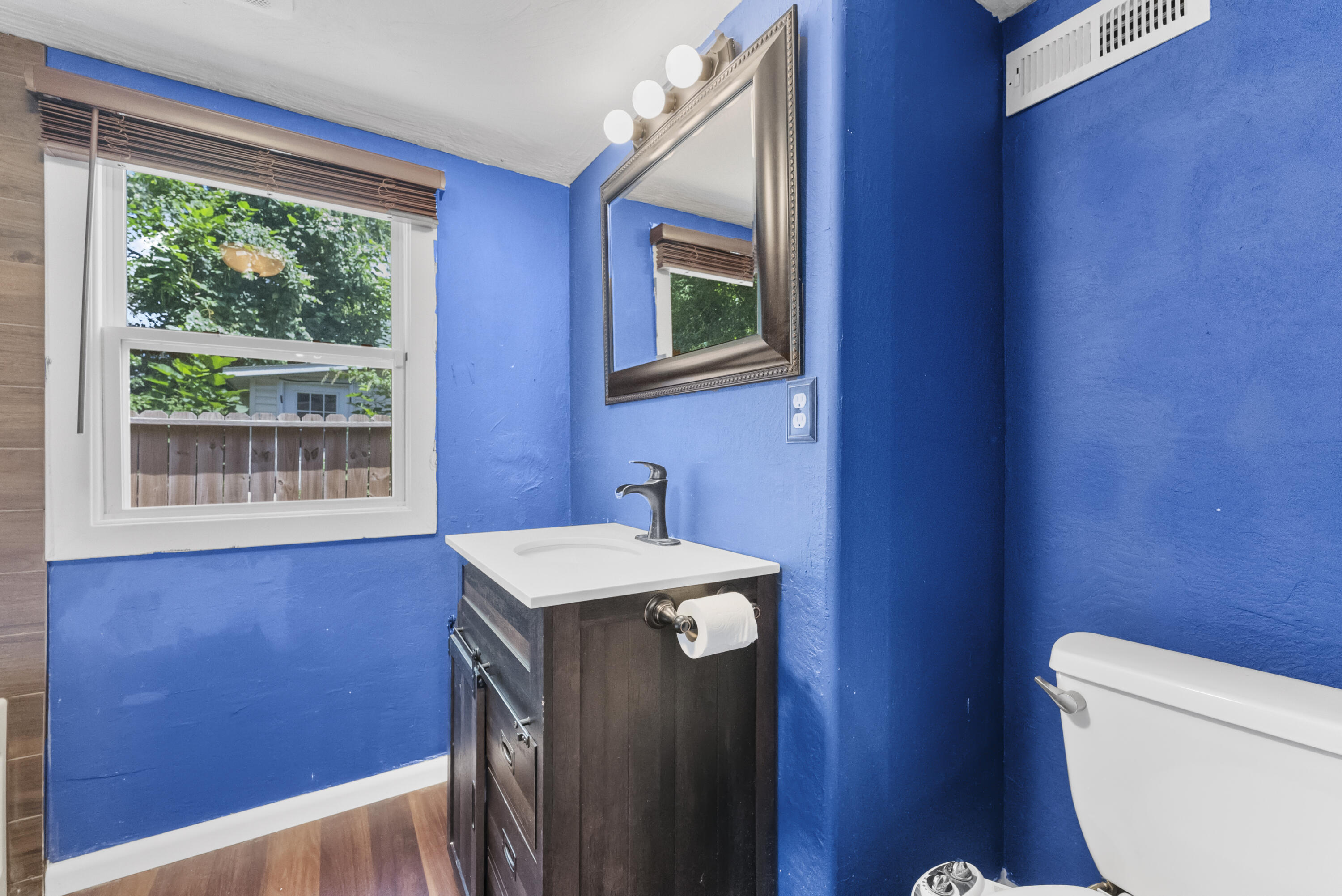 407 East Turner Street Property Photo 33