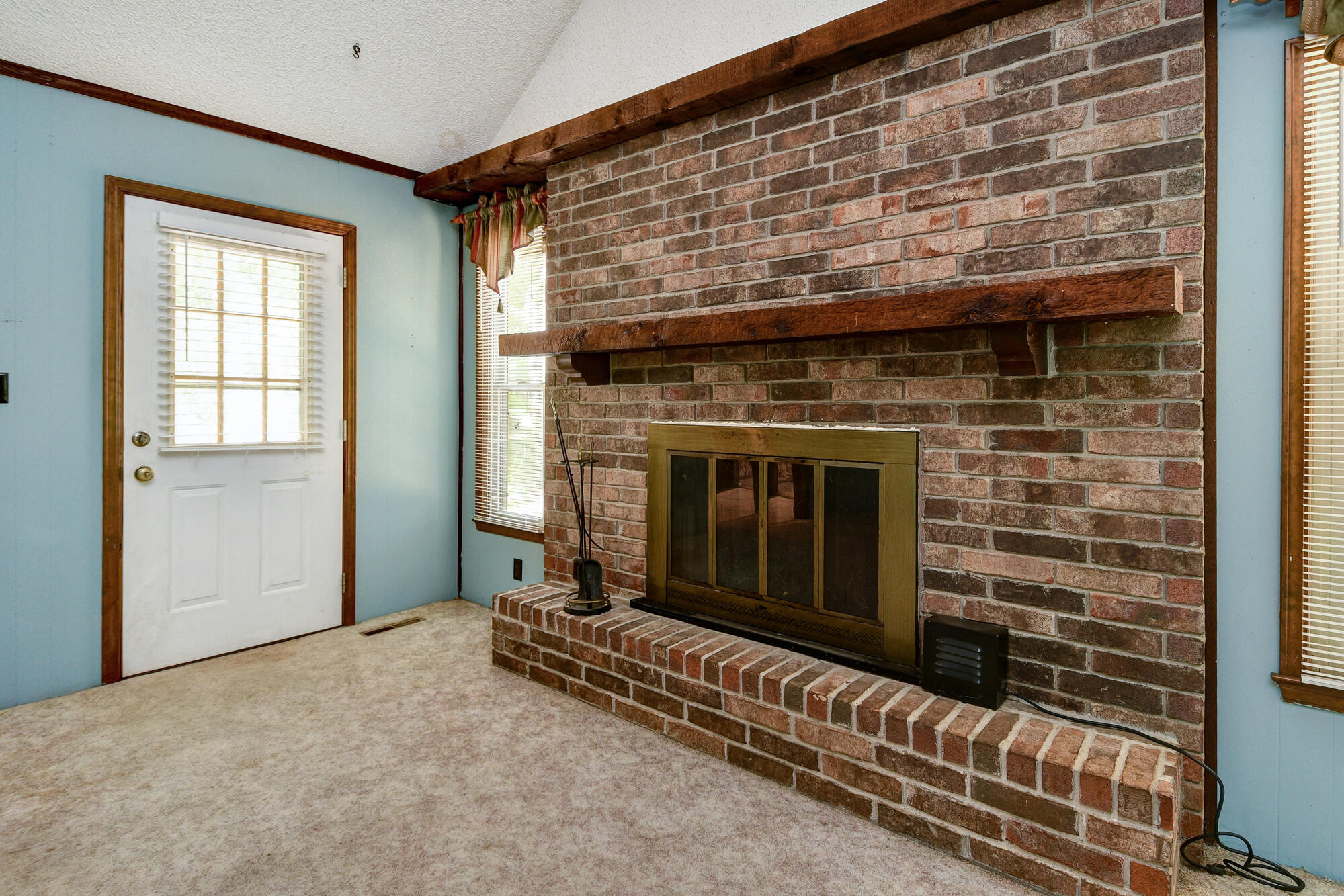813 East Mentor Street Property Photo 10