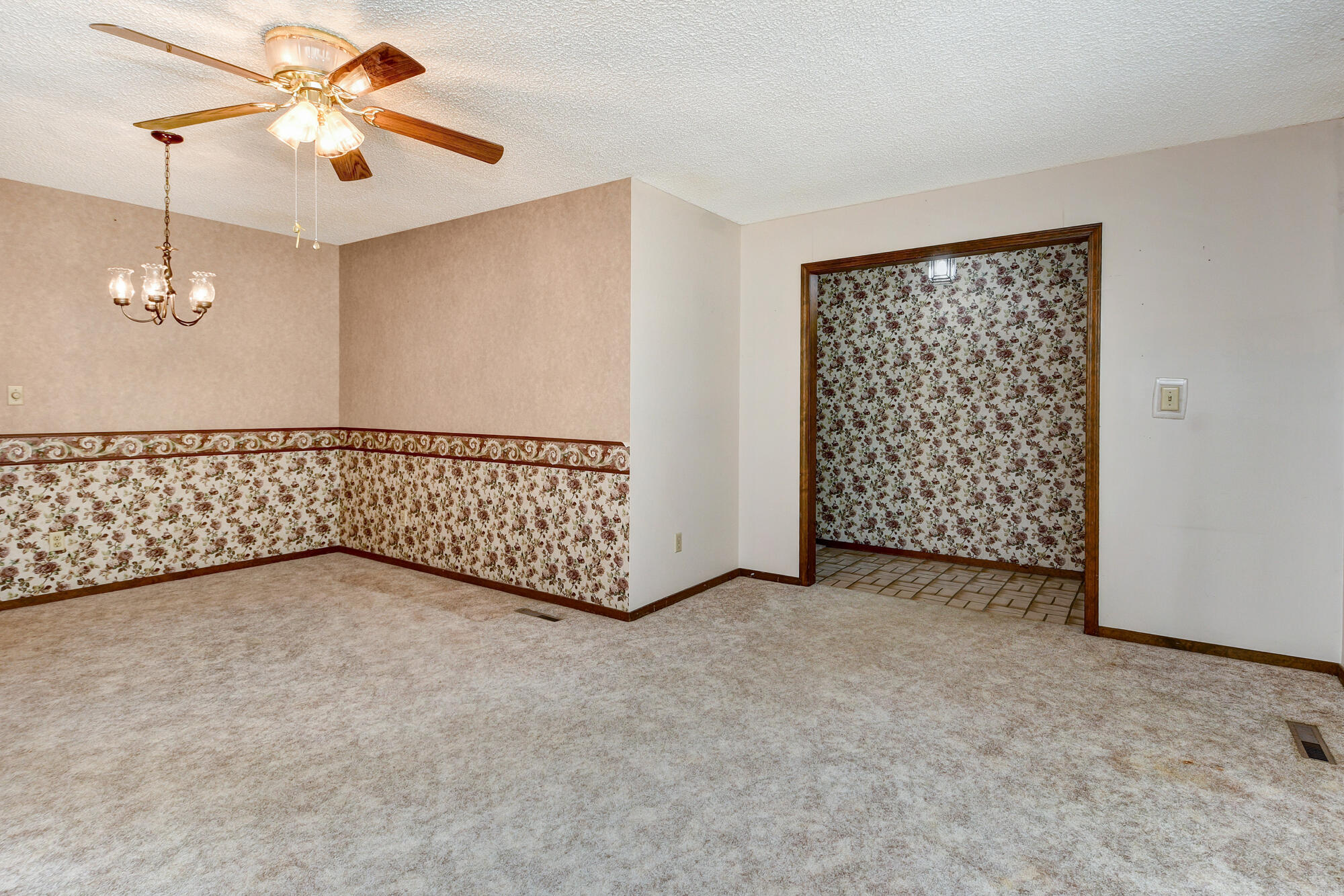 813 East Mentor Street Property Photo 12