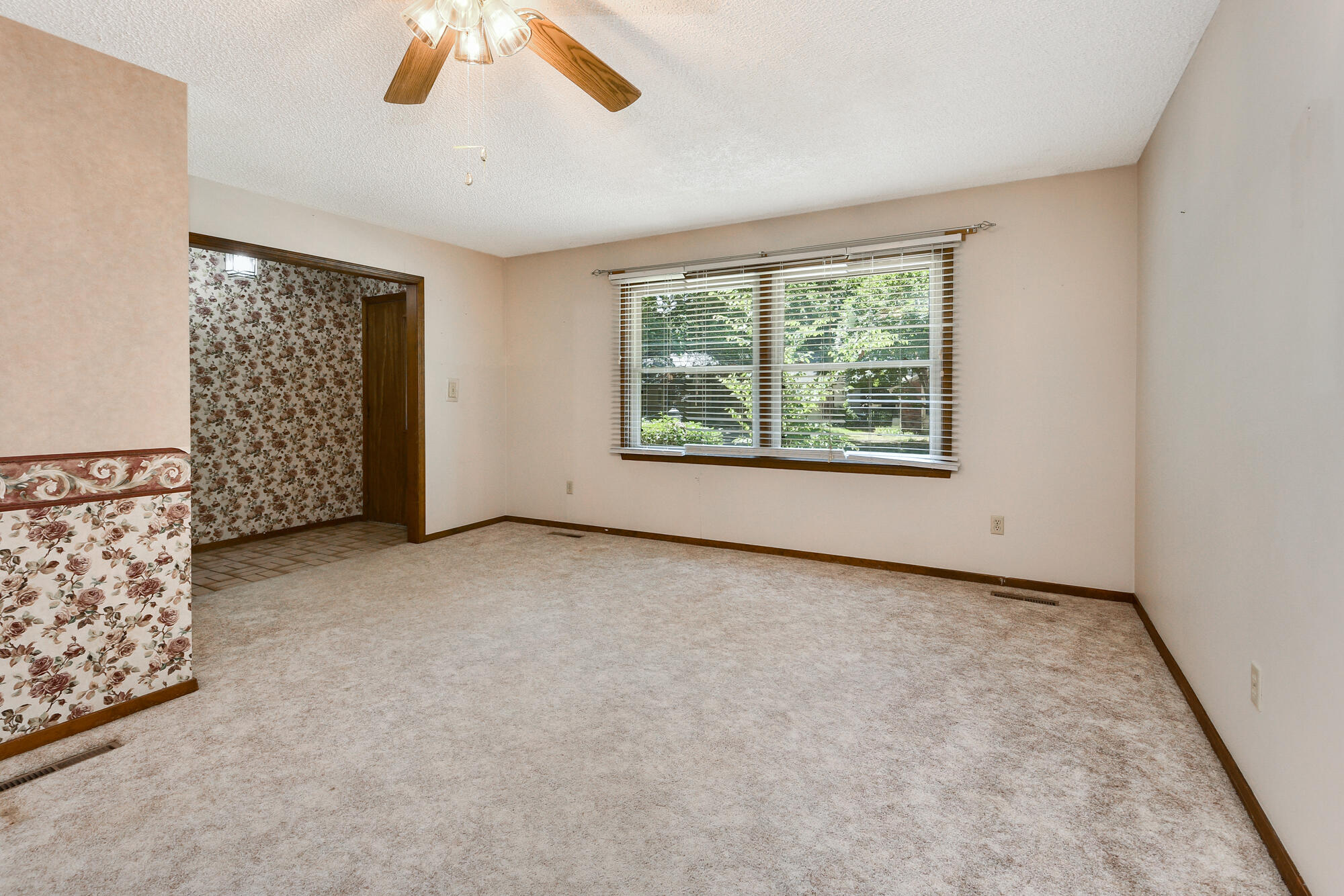 813 East Mentor Street Property Photo 15