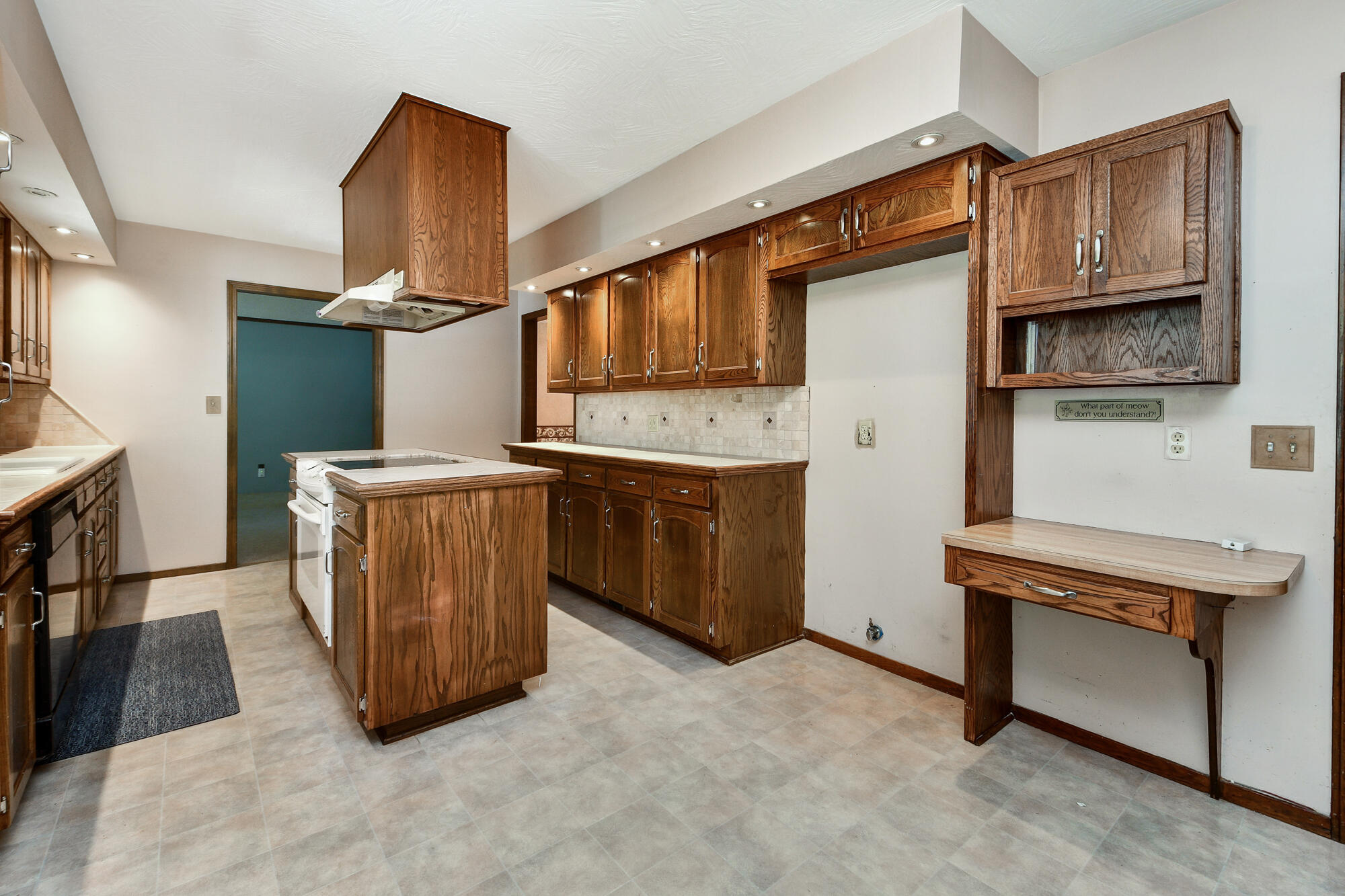 813 East Mentor Street Property Photo 16