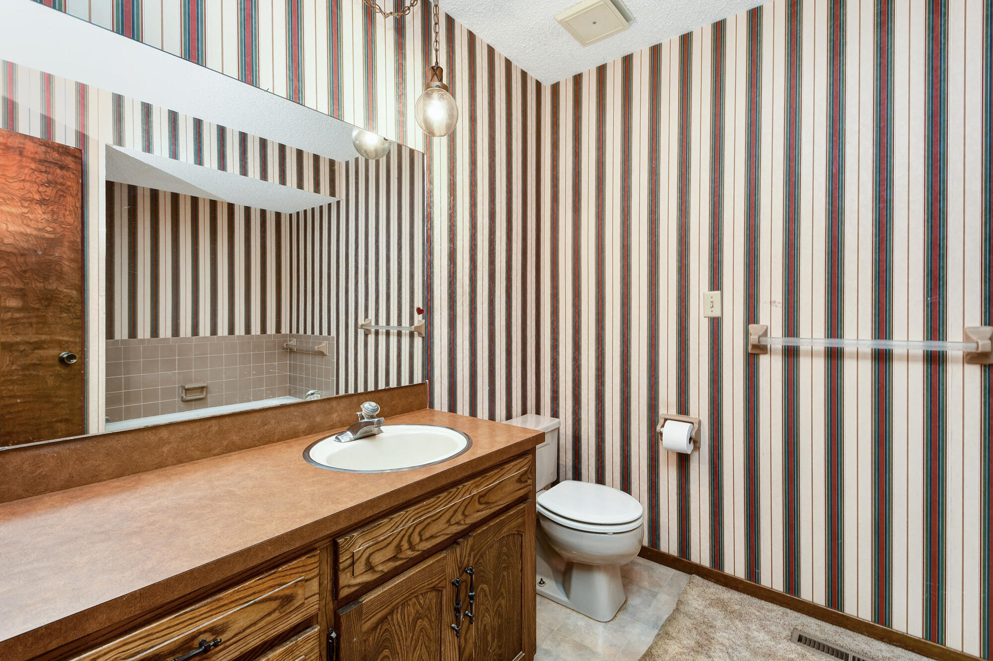 813 East Mentor Street Property Photo 34