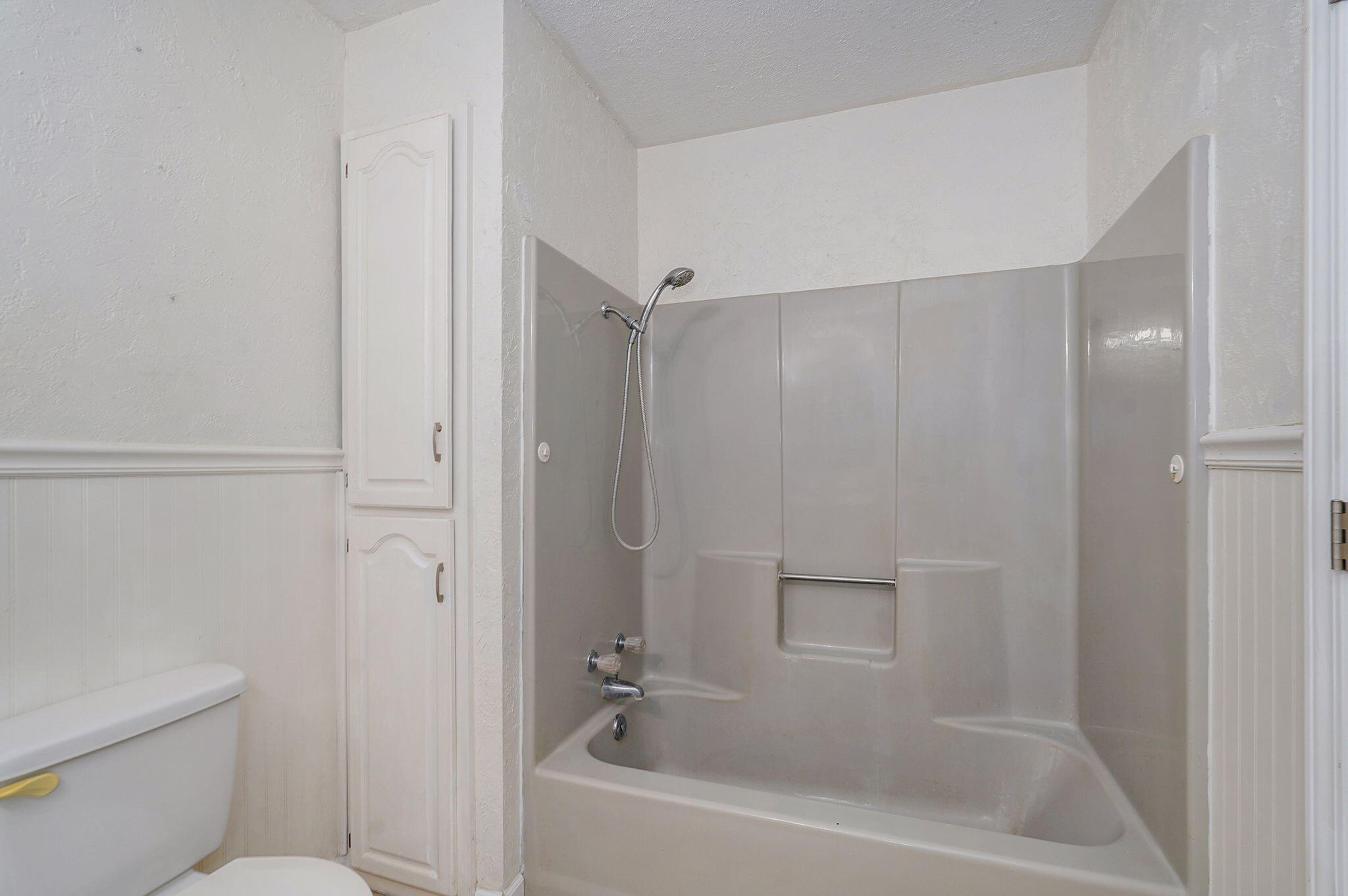 912 Brooke Court Property Photo 12