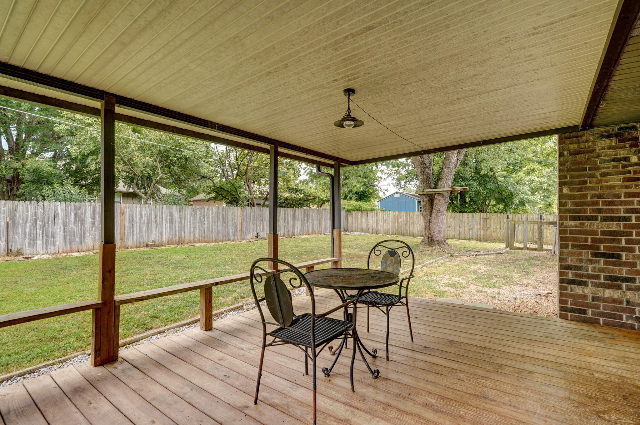 912 Brooke Court Property Photo 15