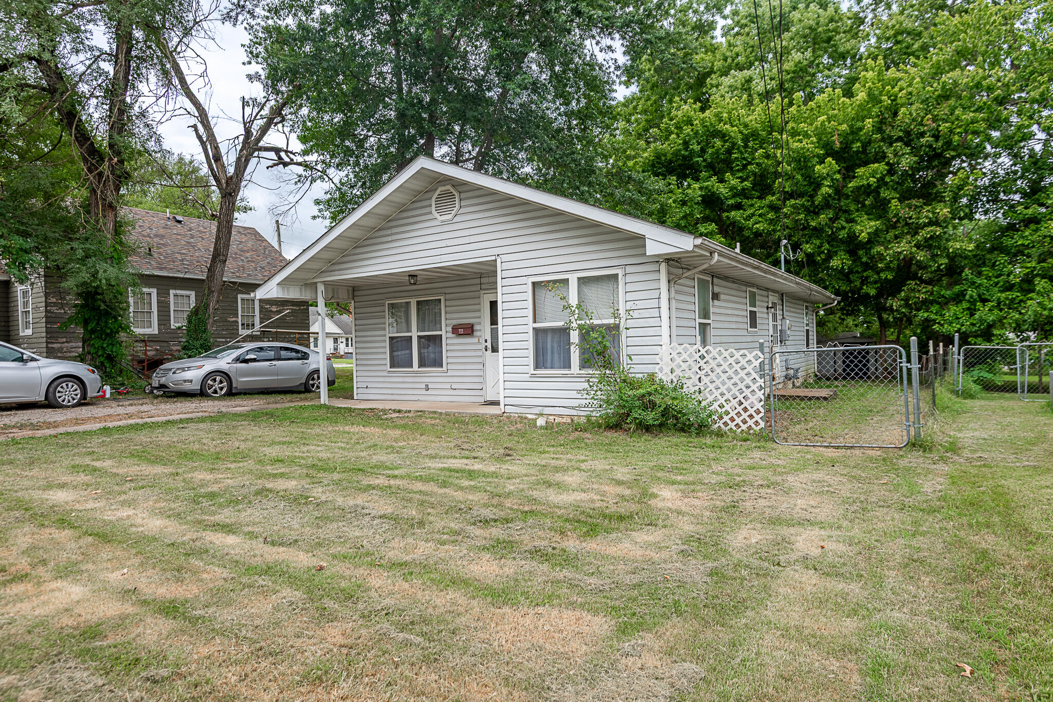 111 South Landrum Street Property Photo 4