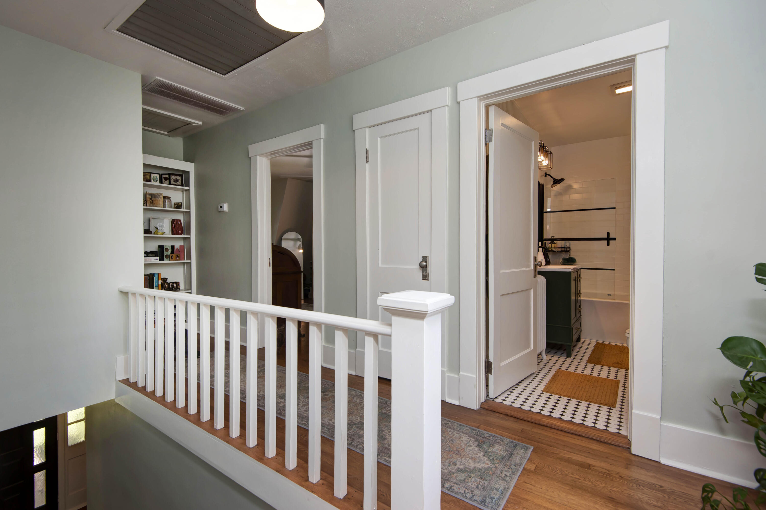 504 East Delmar Street Property Photo 23