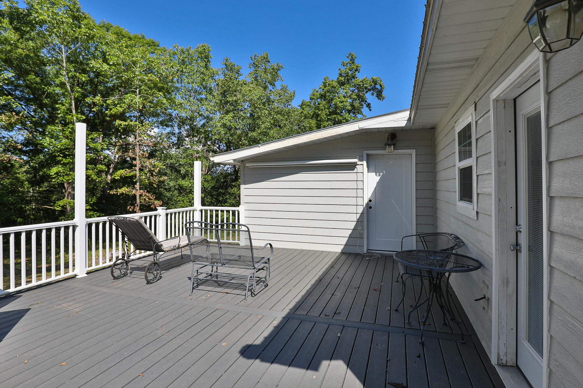 332 Rivermeade Property Photo 22
