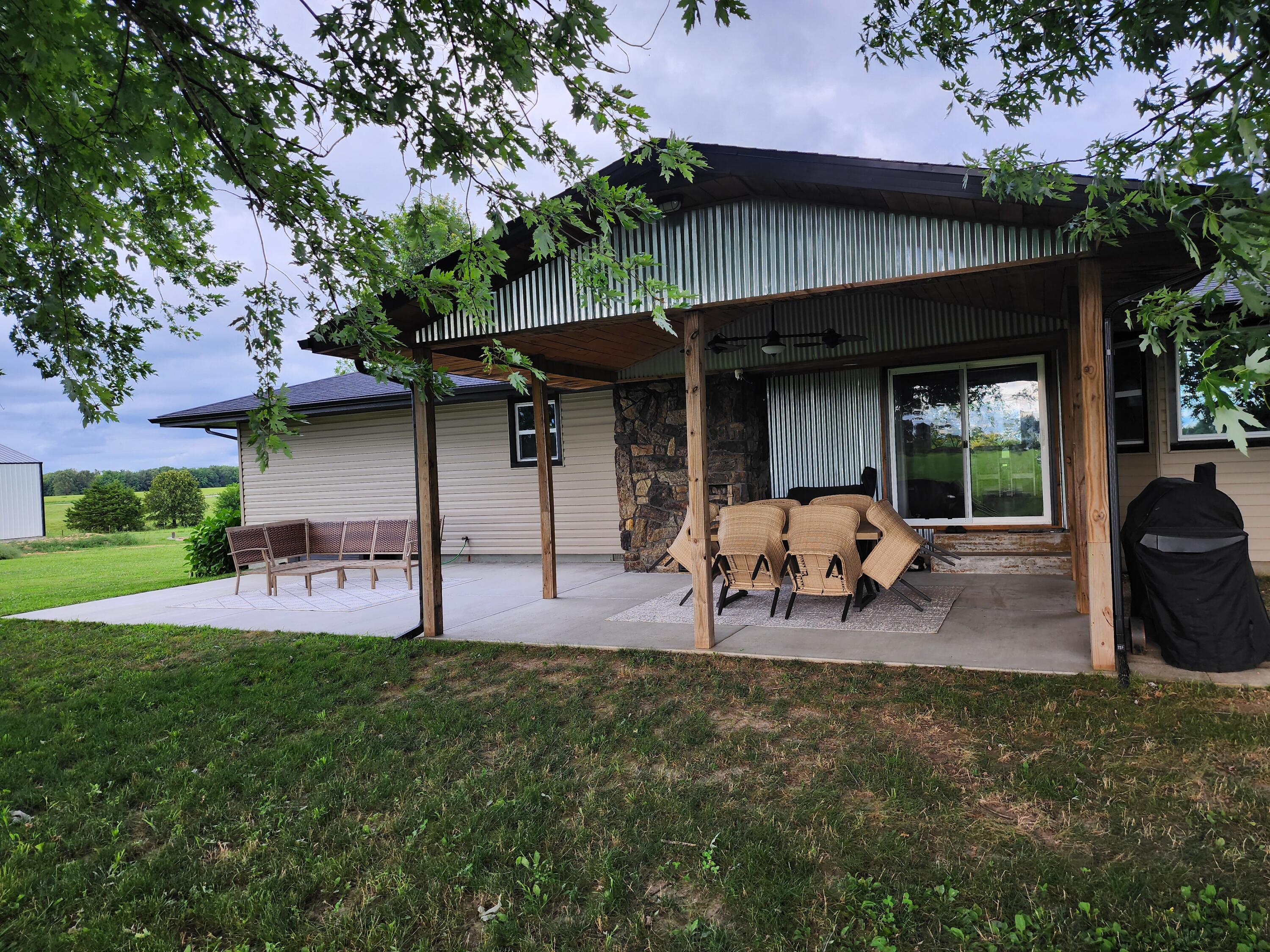 933 Porter Crossing Road Property Photo 44