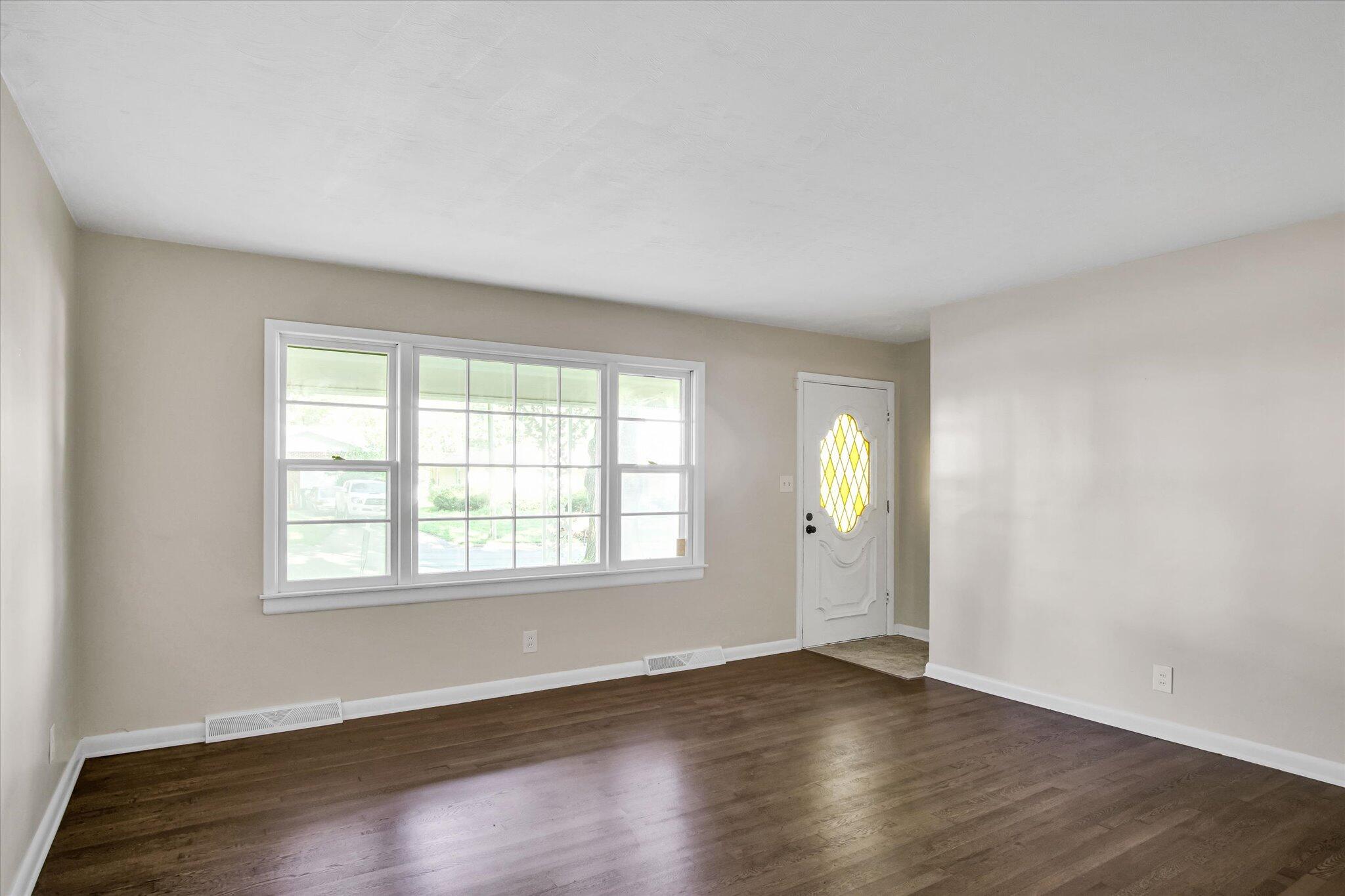 1846 South Nettleton Avenue Property Photo 5