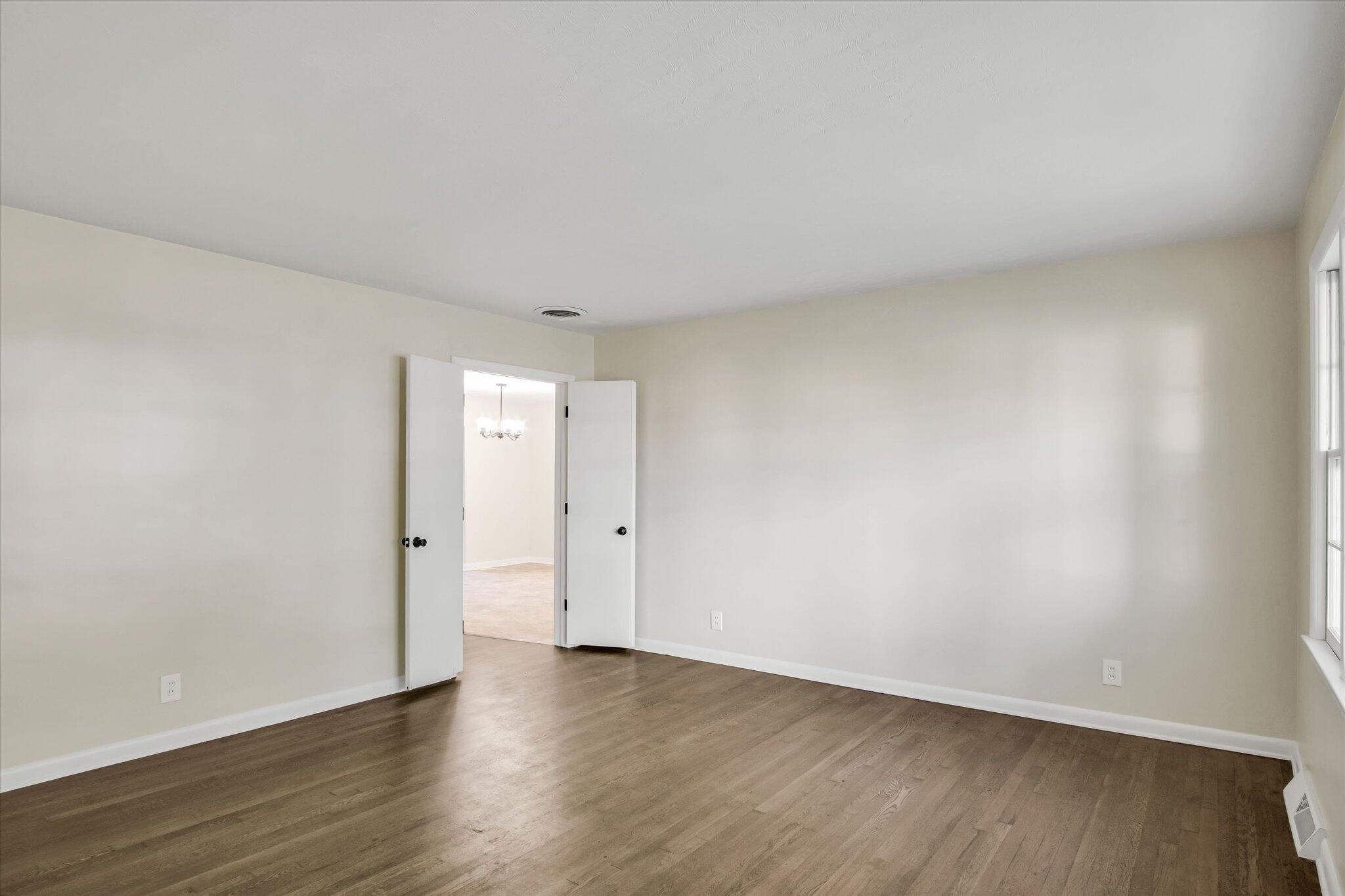 1846 South Nettleton Avenue Property Photo 6