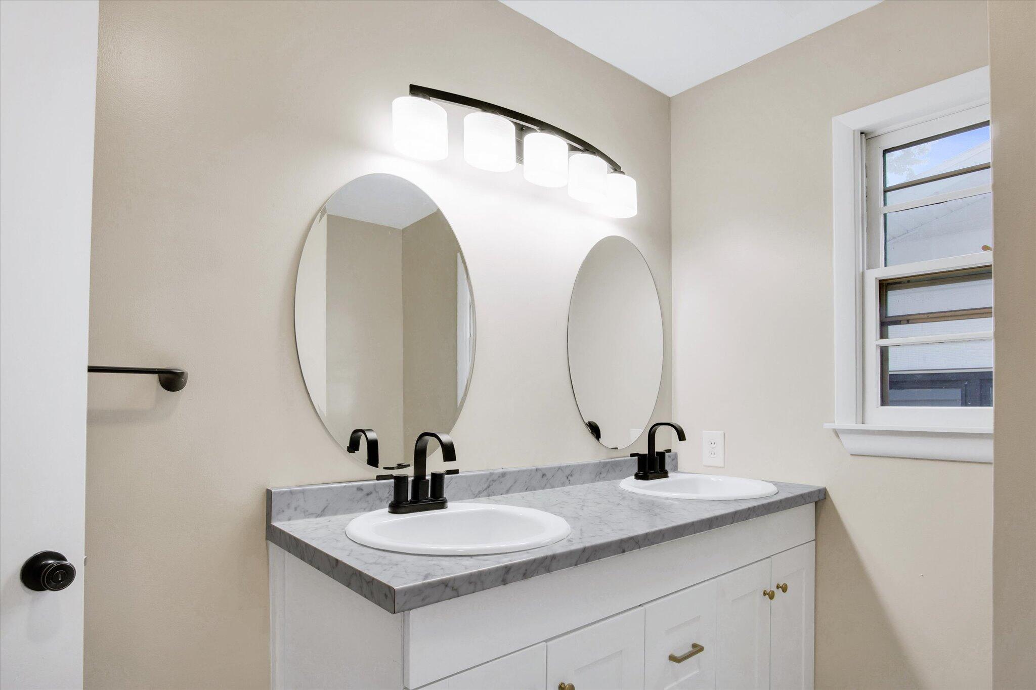 1846 South Nettleton Avenue Property Photo 20