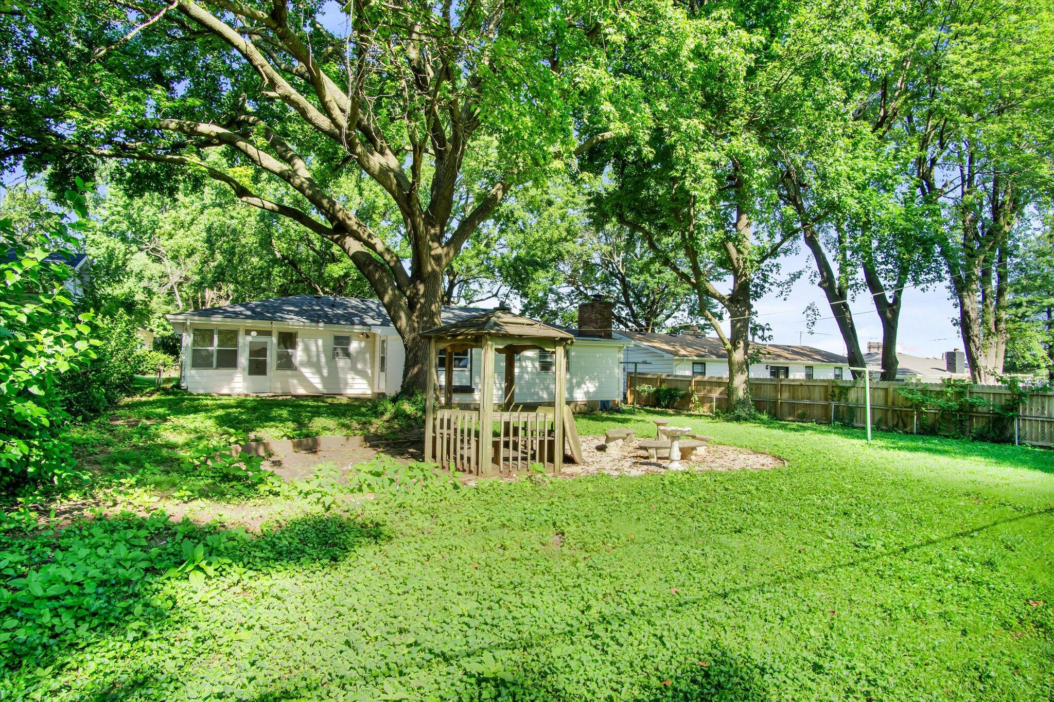 1846 South Nettleton Avenue Property Photo 29