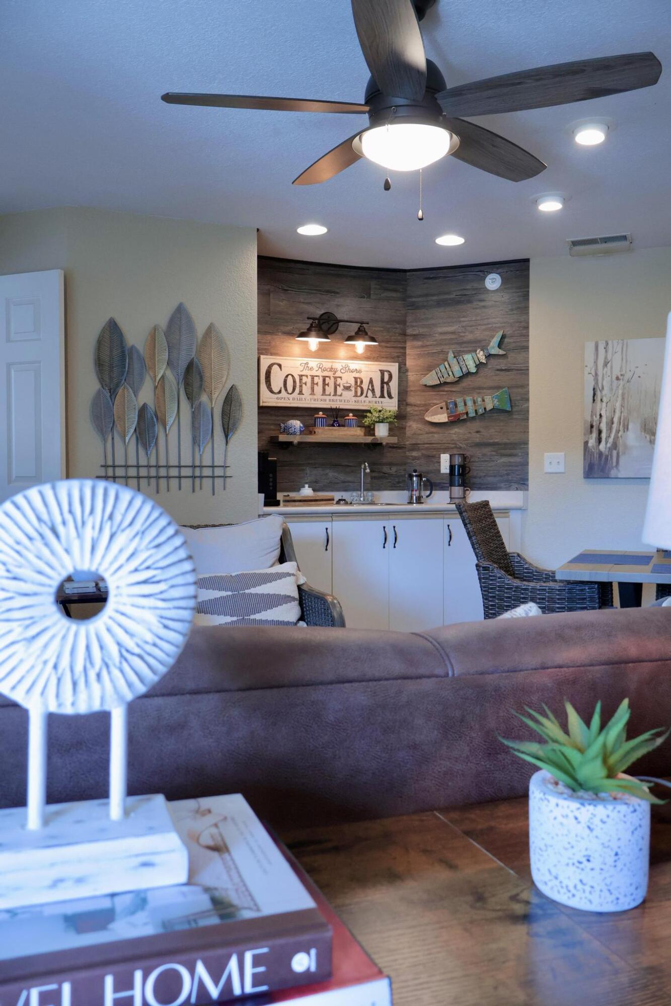 802 Rocky Shore Terrace Property Photo 7