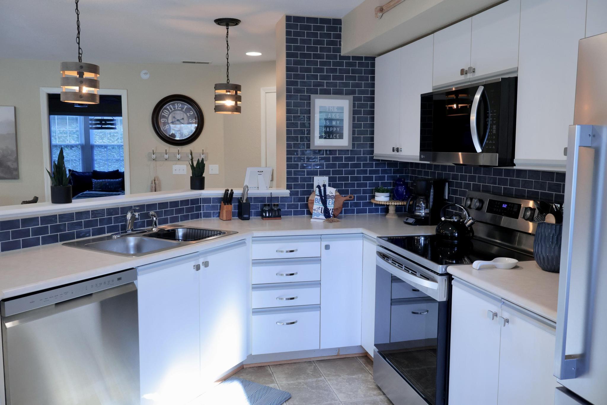 802 Rocky Shore Terrace Property Photo 10
