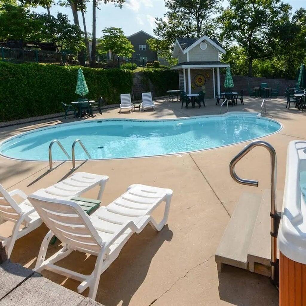 802 Rocky Shore Terrace Property Photo 36