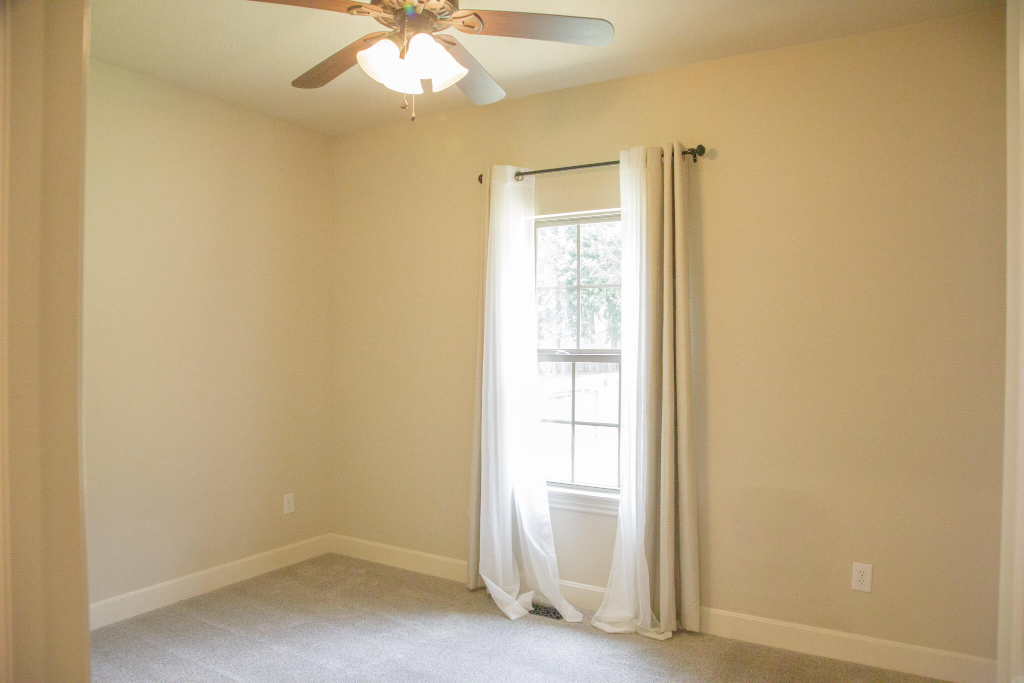 5475 South Farm Road 141 Property Photo 15