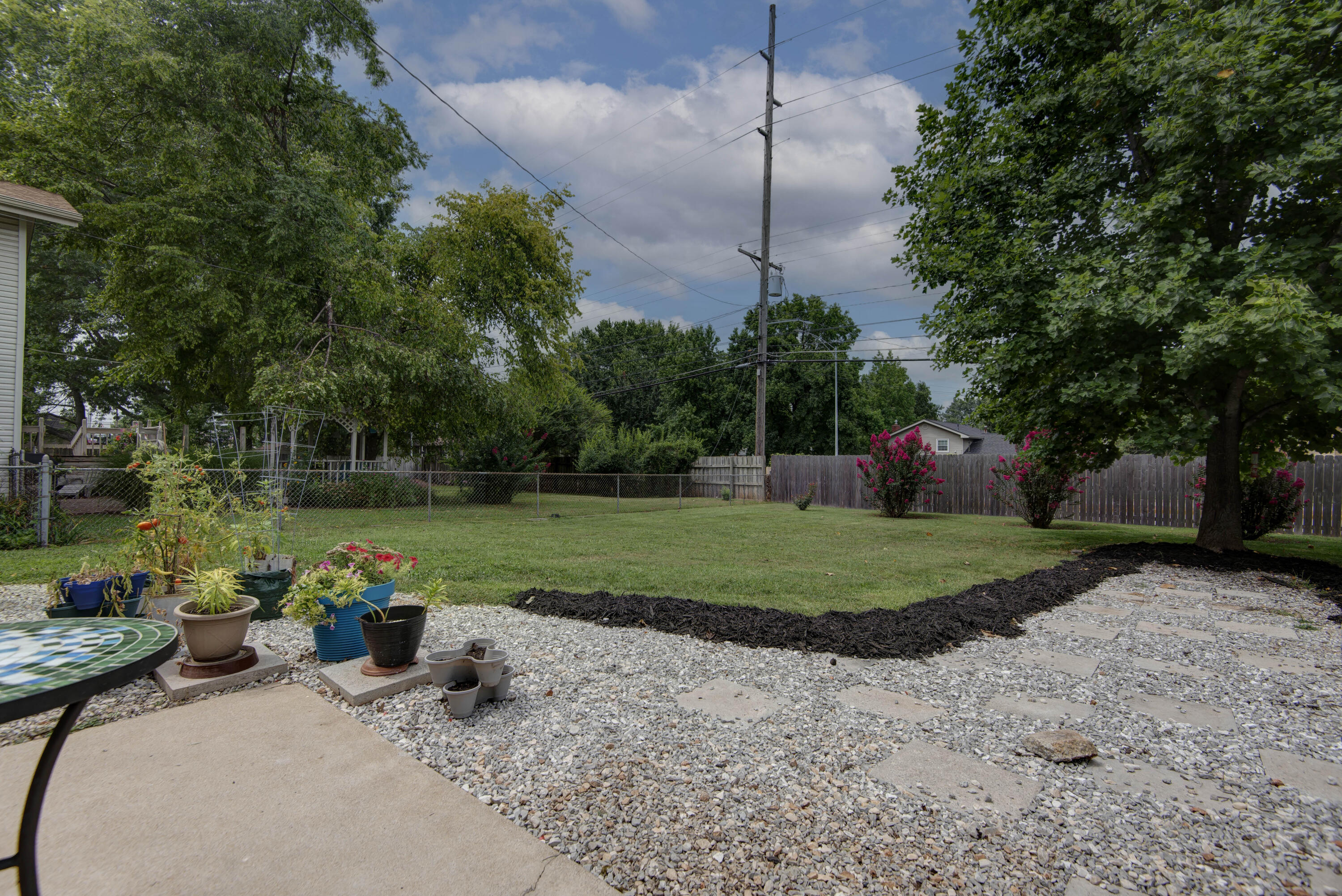 2125 East Meadow Property Photo 24