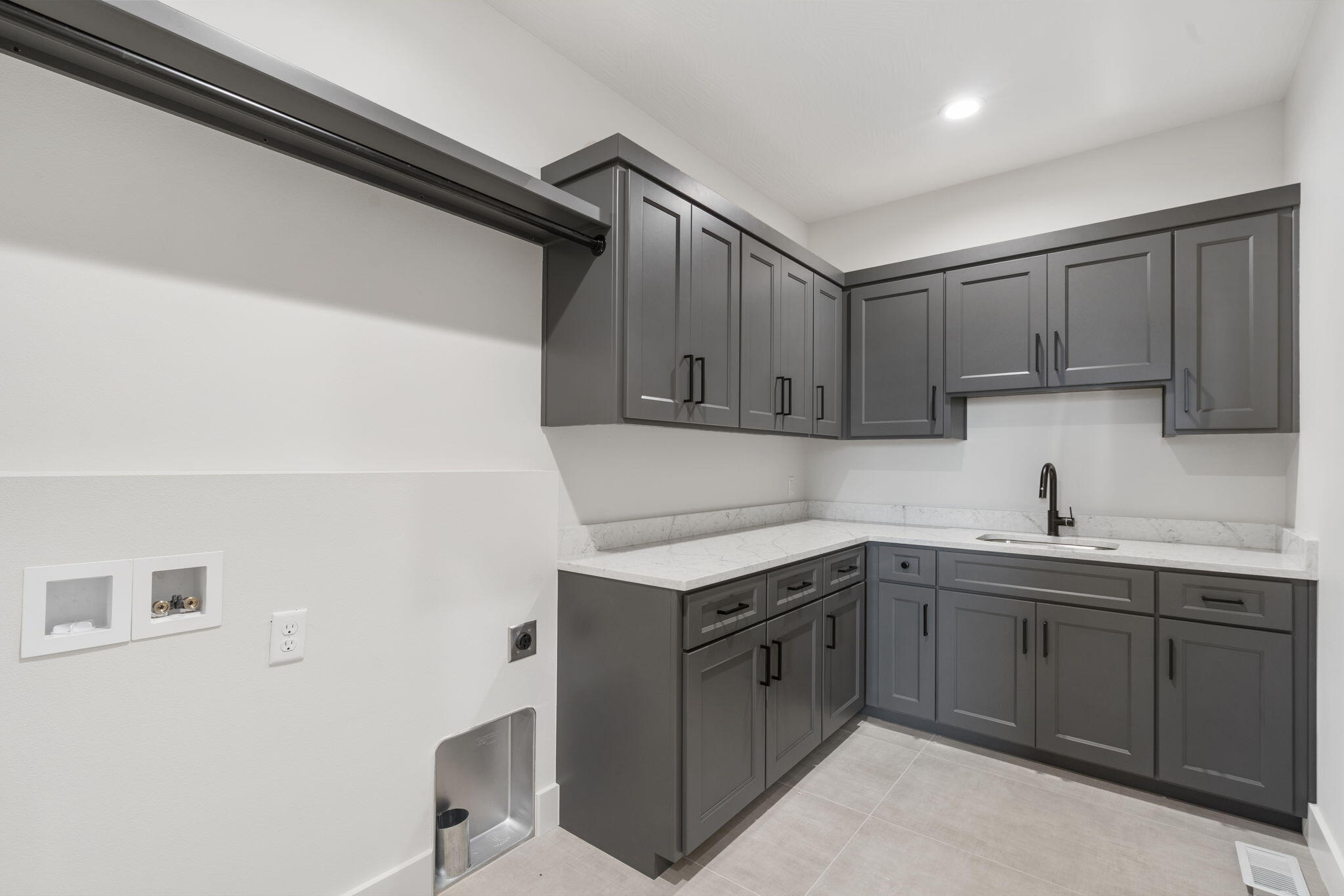 2025 North Unbridled Court Property Photo 12