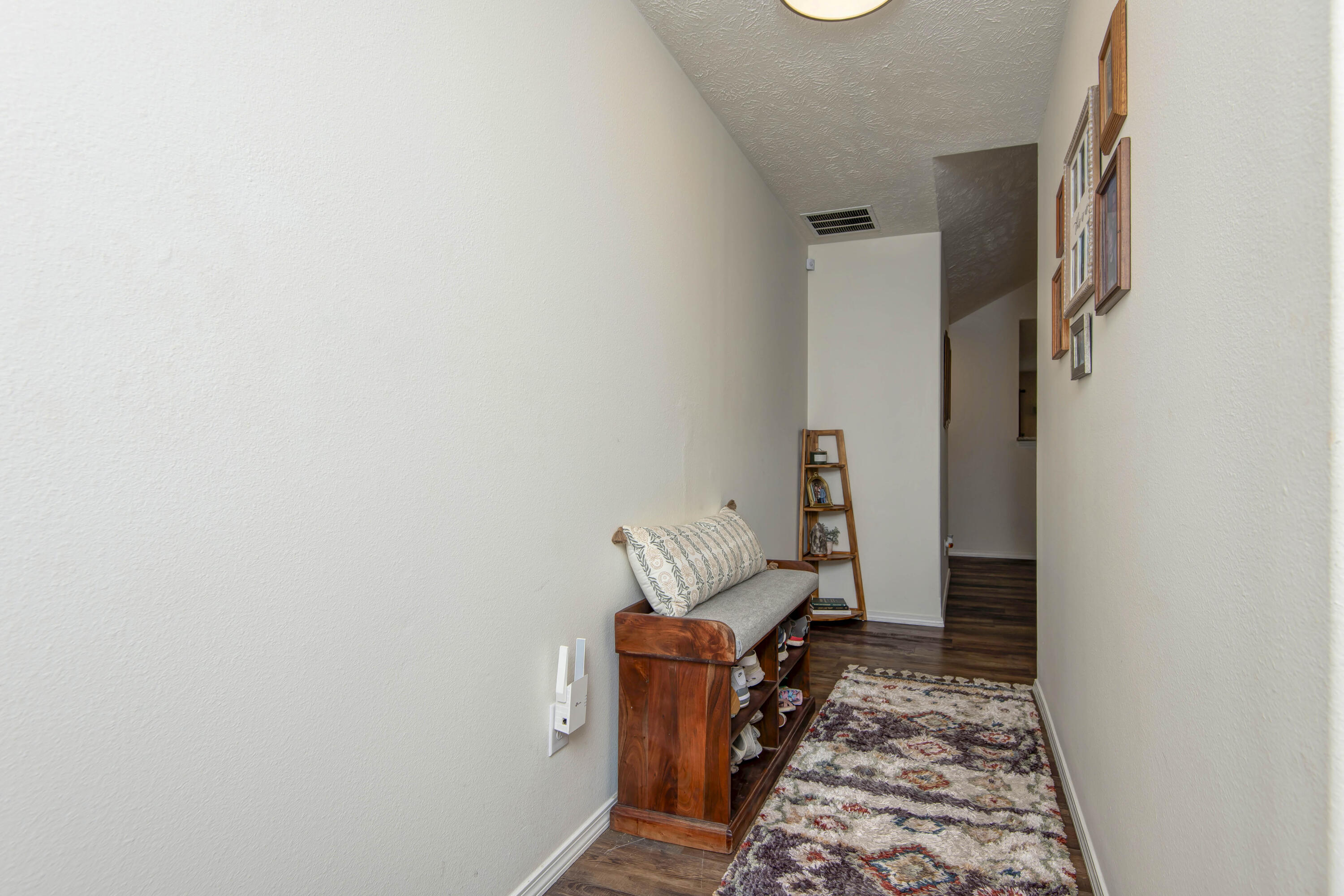 3984 West Edgewood Street Property Photo 3