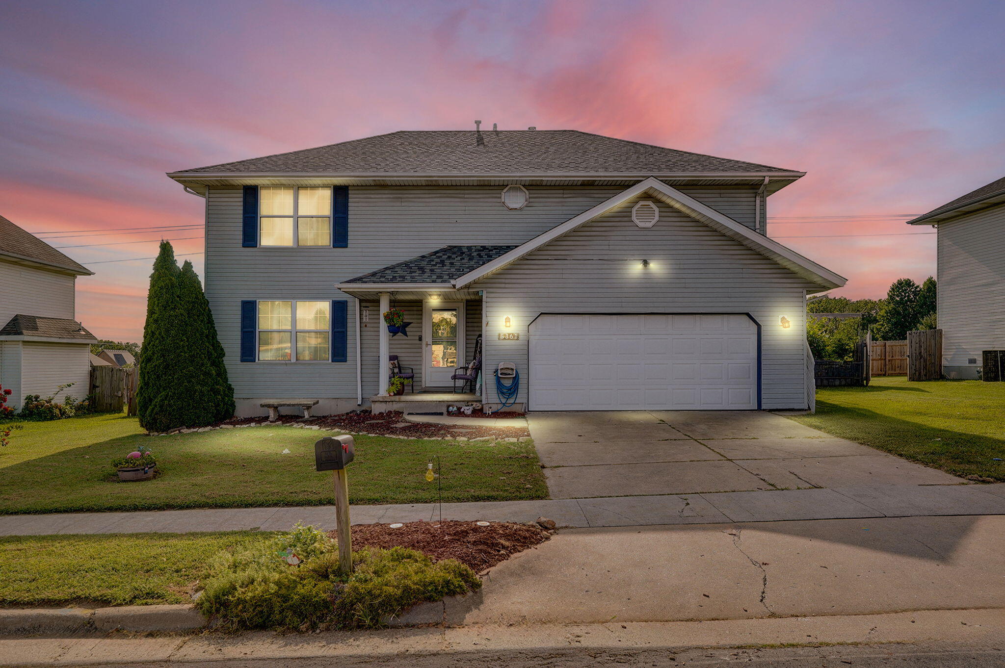 5361 South Aaron Avenue Property Photo 2