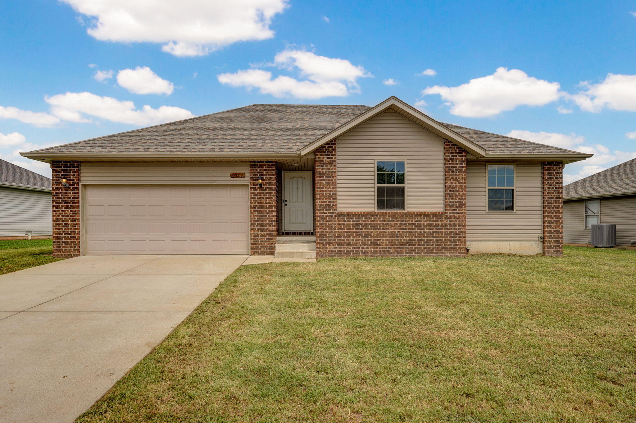 5573 West Longleaf Drive Property Photo 1