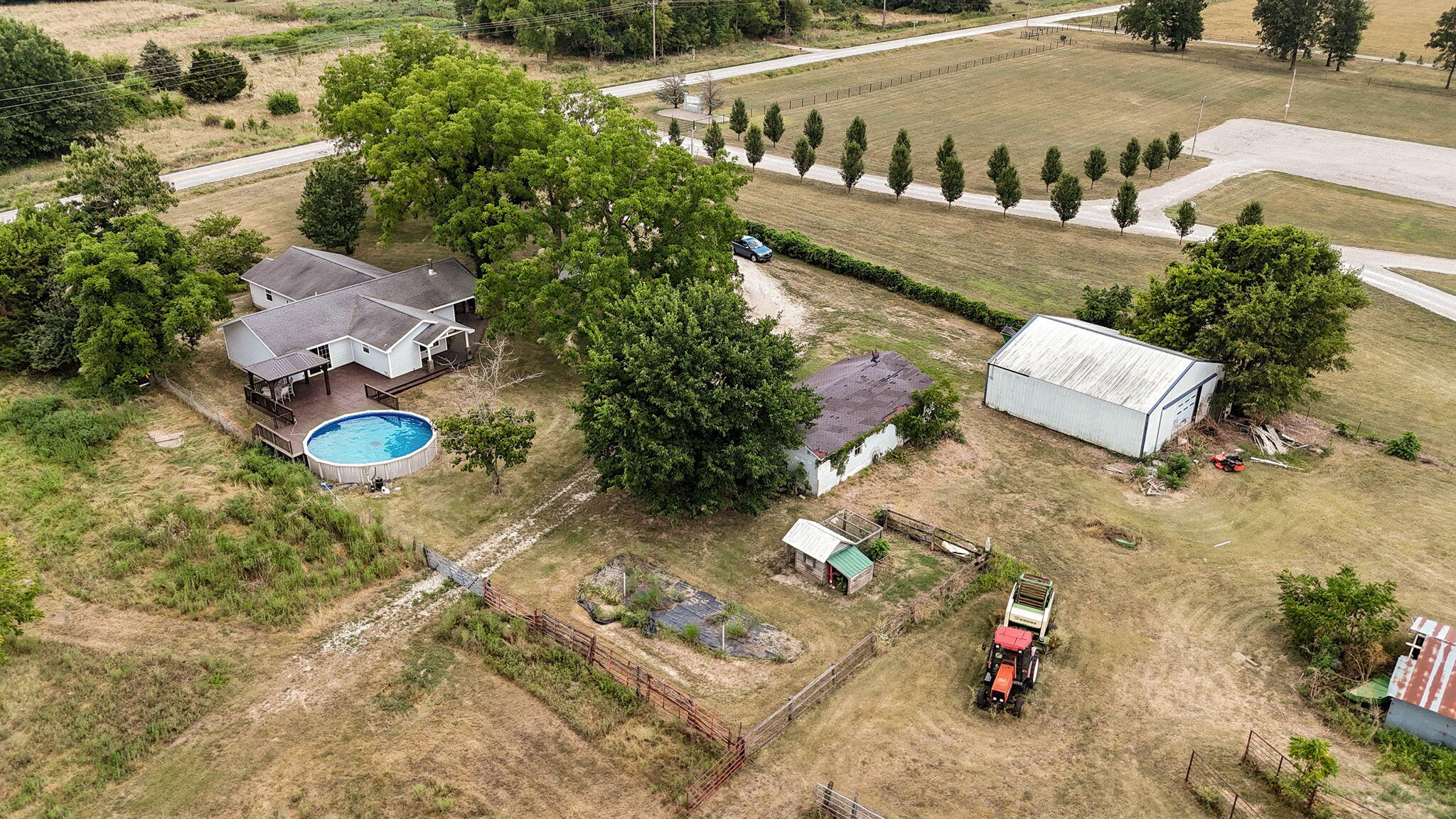 11131 State Highway K Property Photo 1