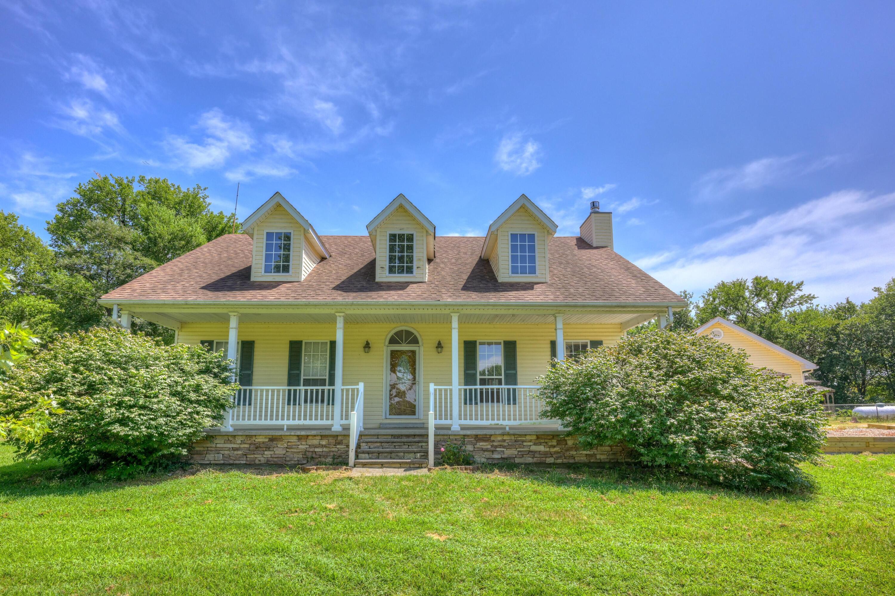 28464 Fir Road Property Photo 4