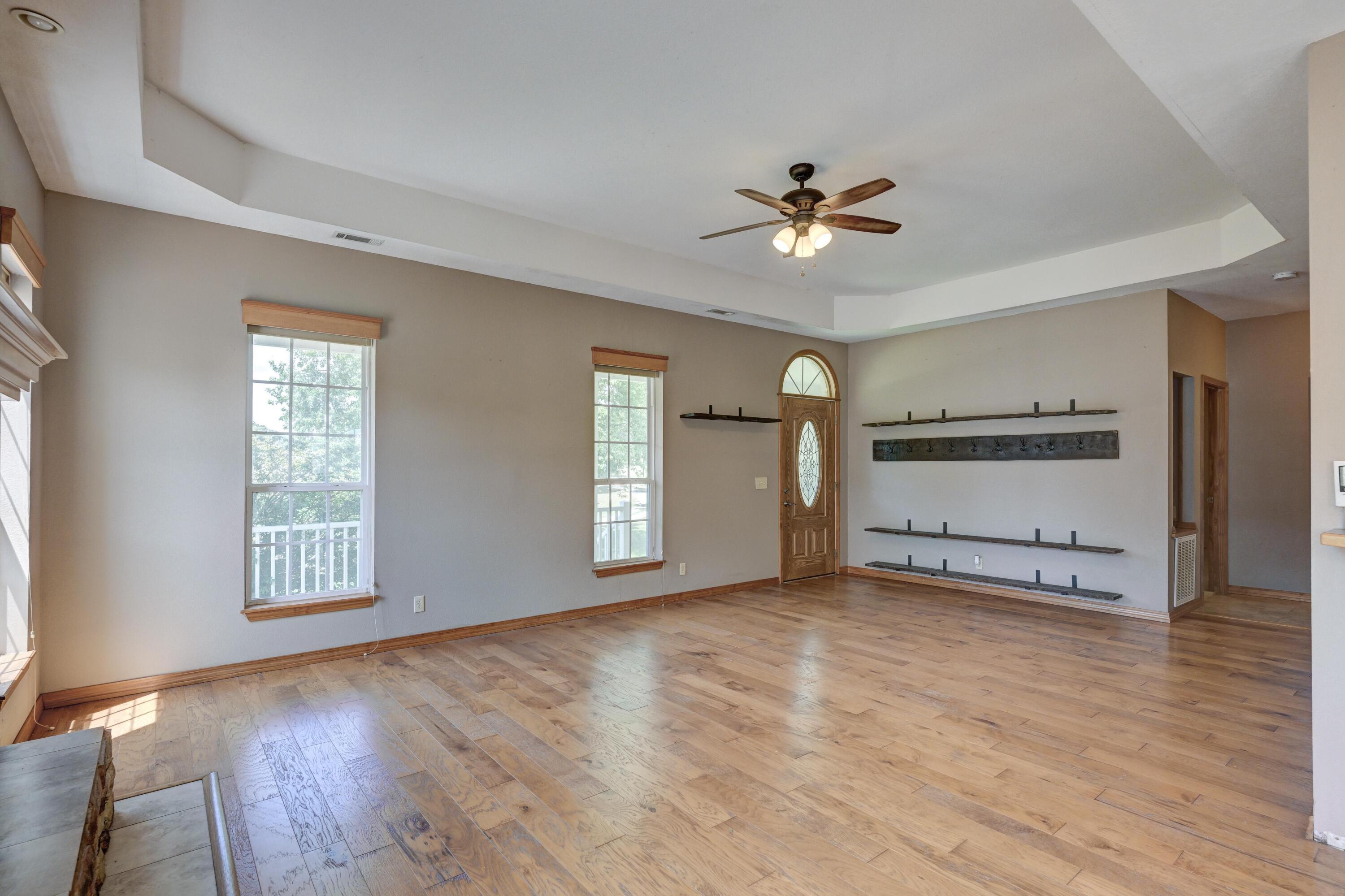 28464 Fir Road Property Photo 5