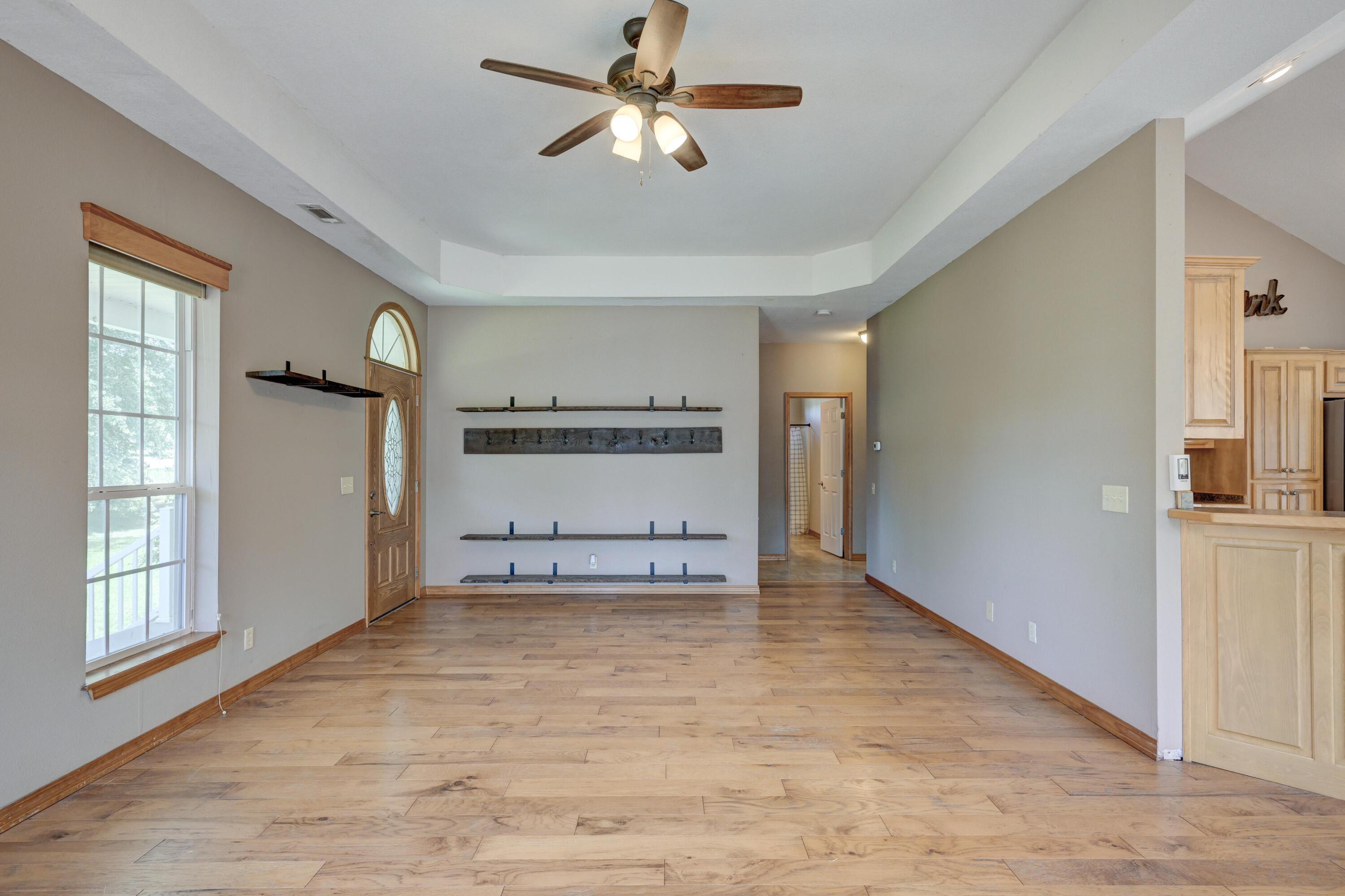 28464 Fir Road Property Photo 6