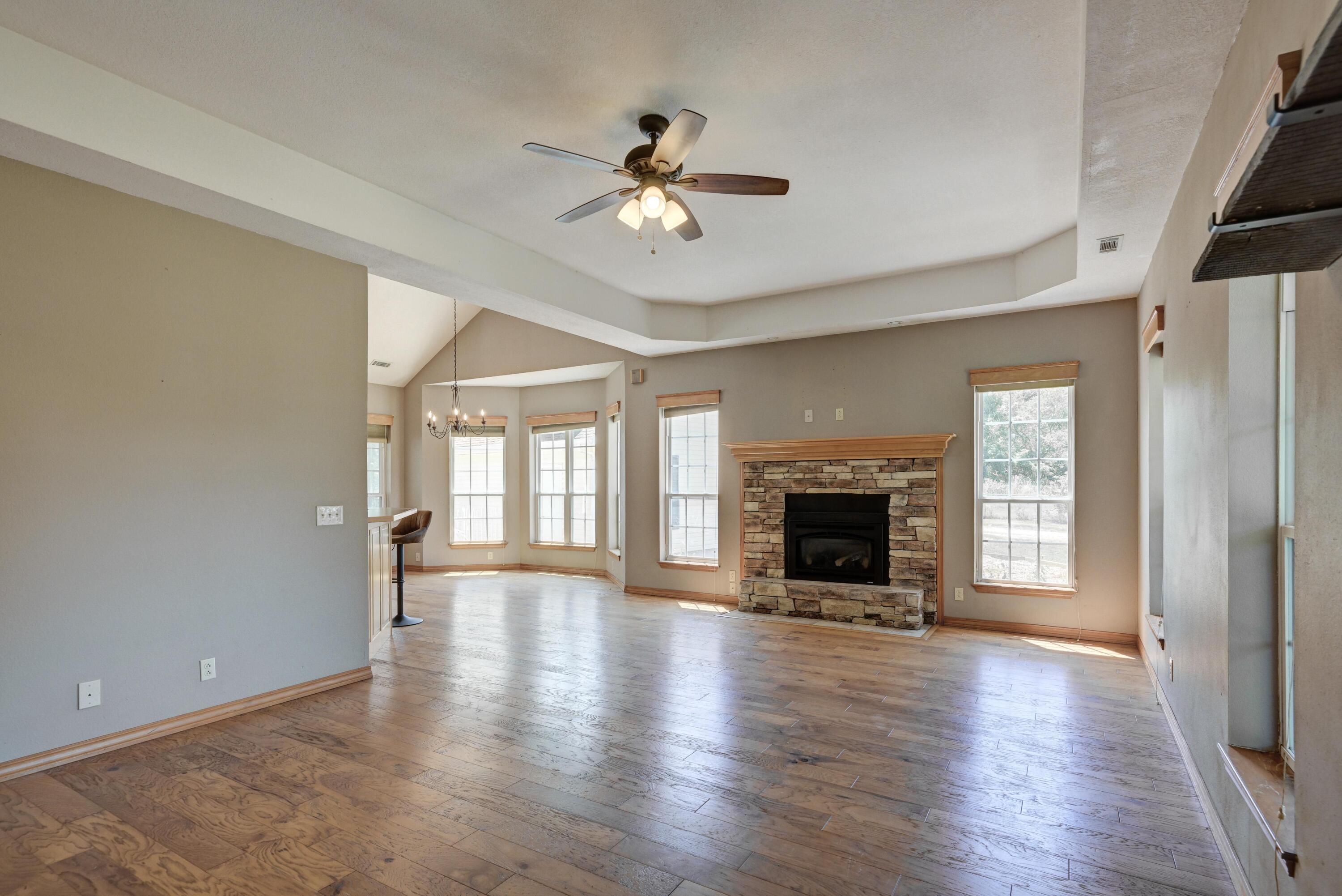 28464 Fir Road Property Photo 9