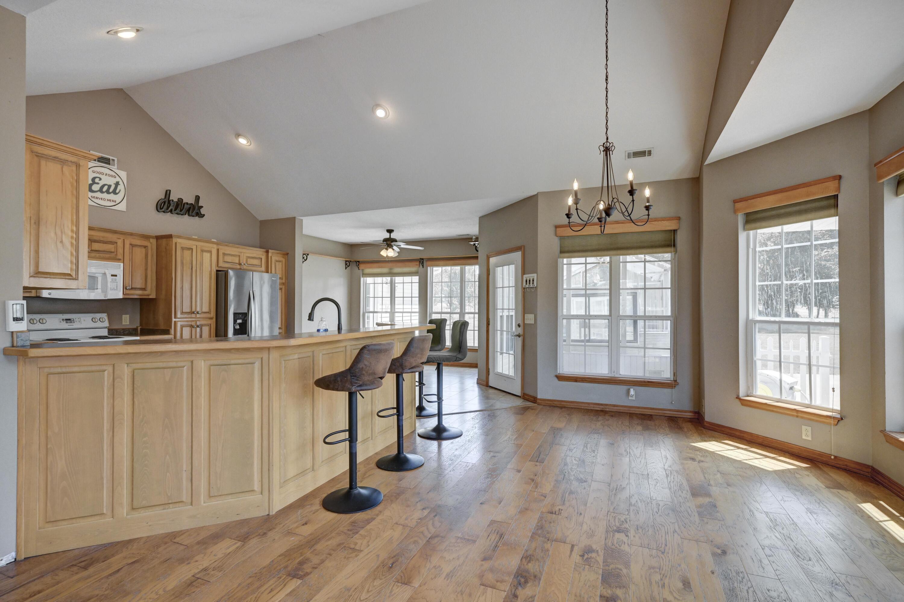 28464 Fir Road Property Photo 10