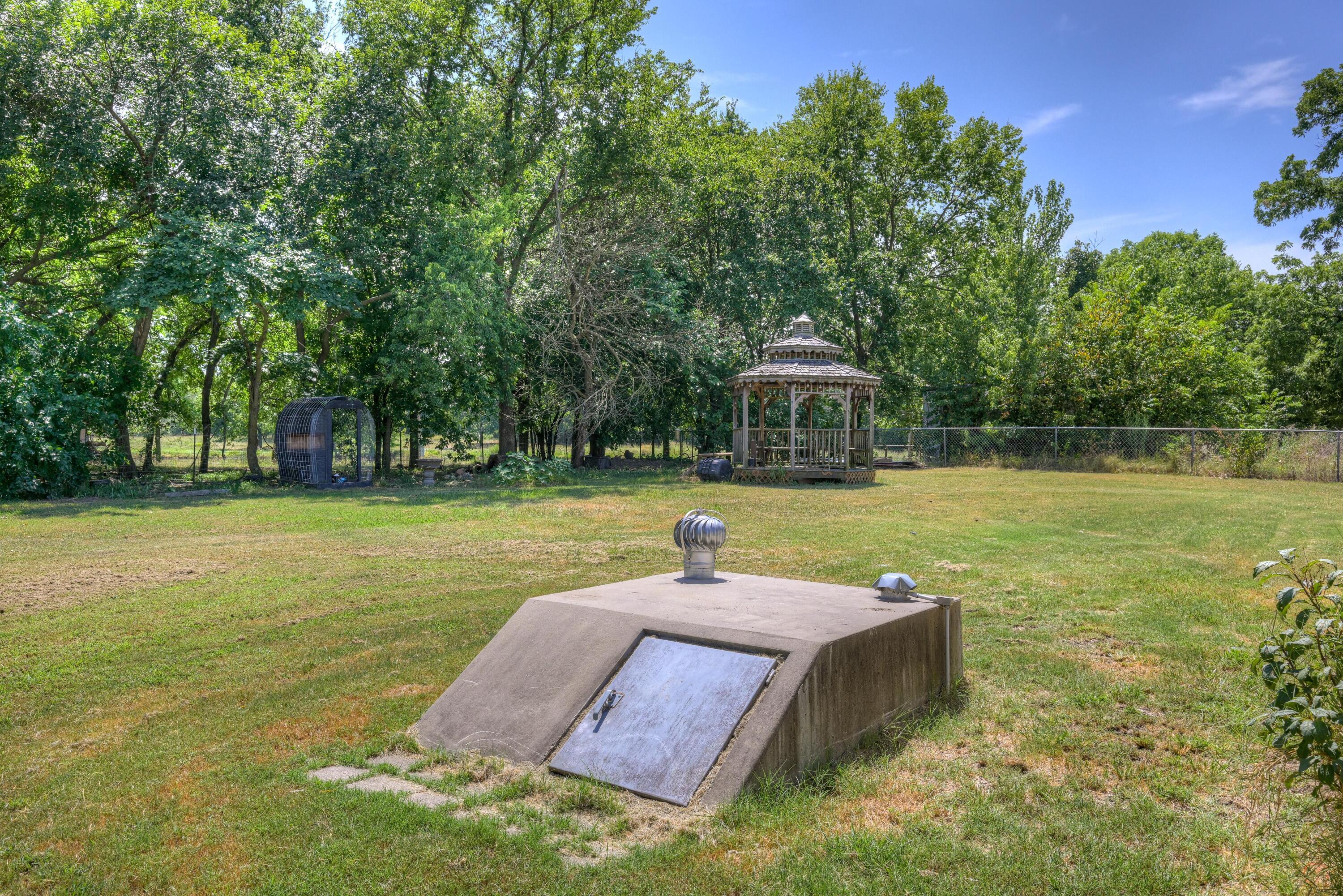 28464 Fir Road Property Photo 43
